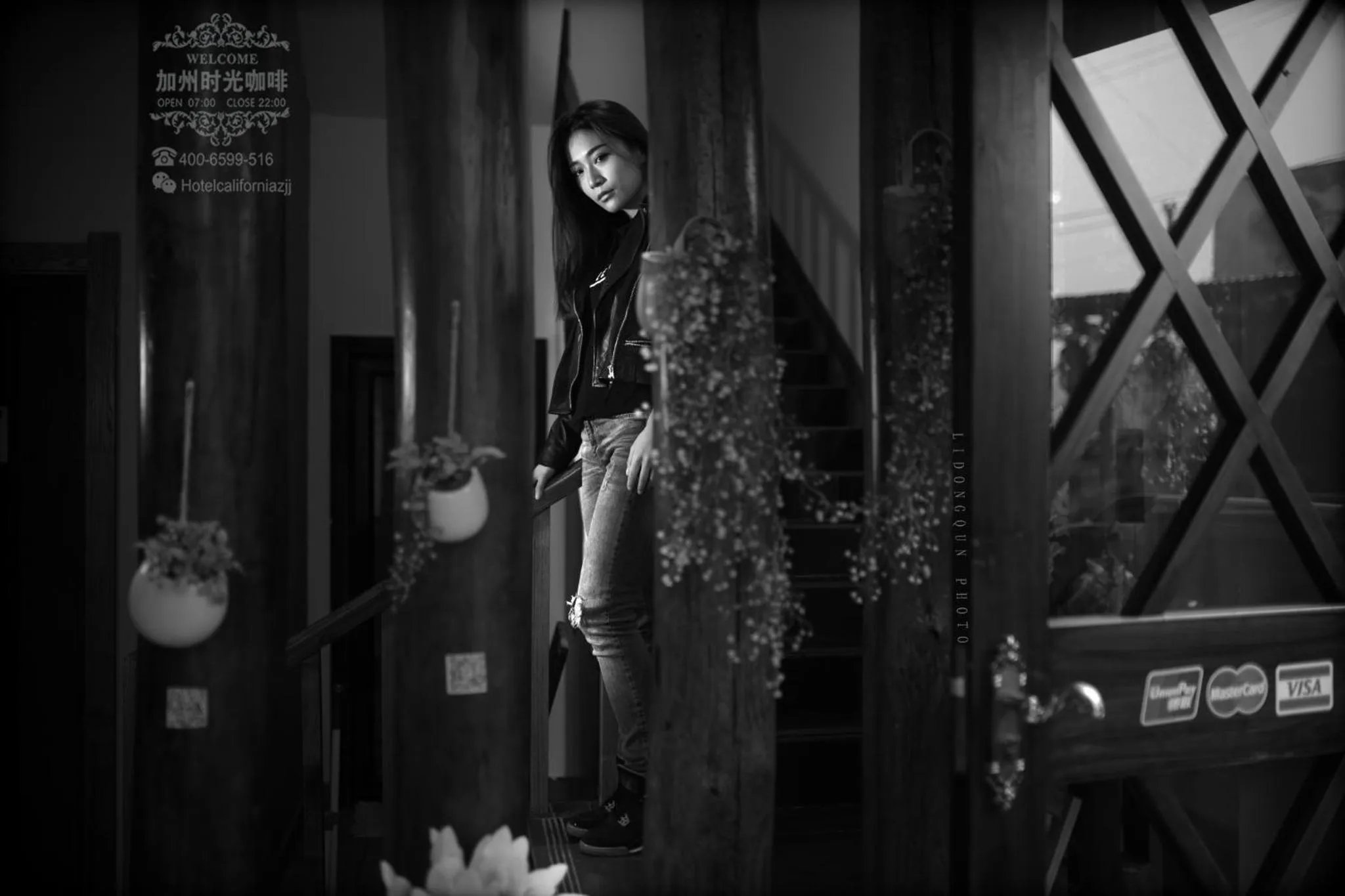 Staff in Hotel California Zhangjiajie