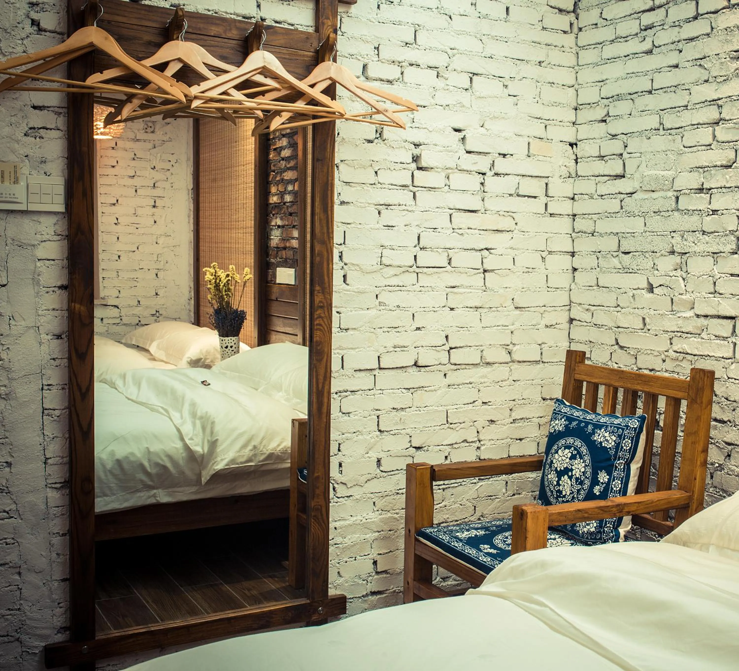 Decorative detail, Bed in Hotel California Zhangjiajie