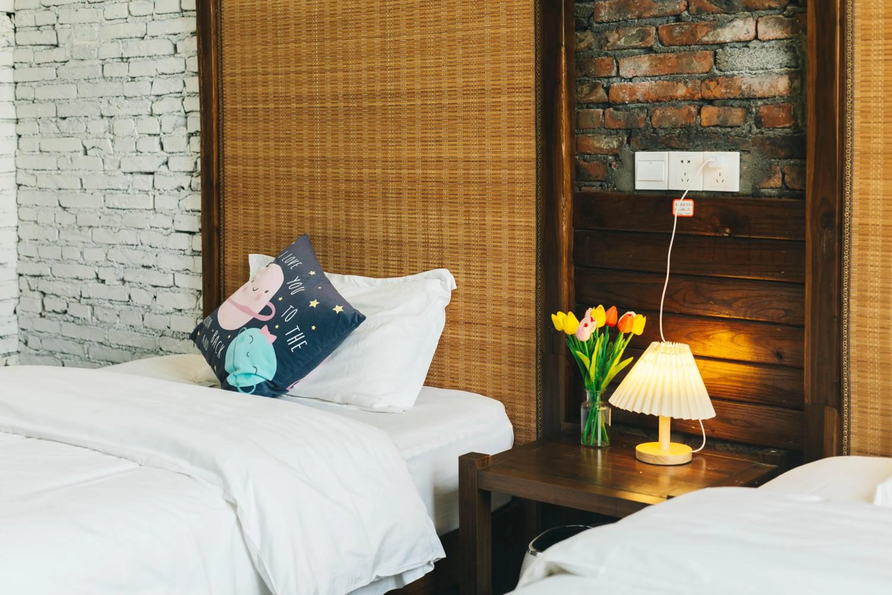 Bedroom, Bed in Hotel California Zhangjiajie