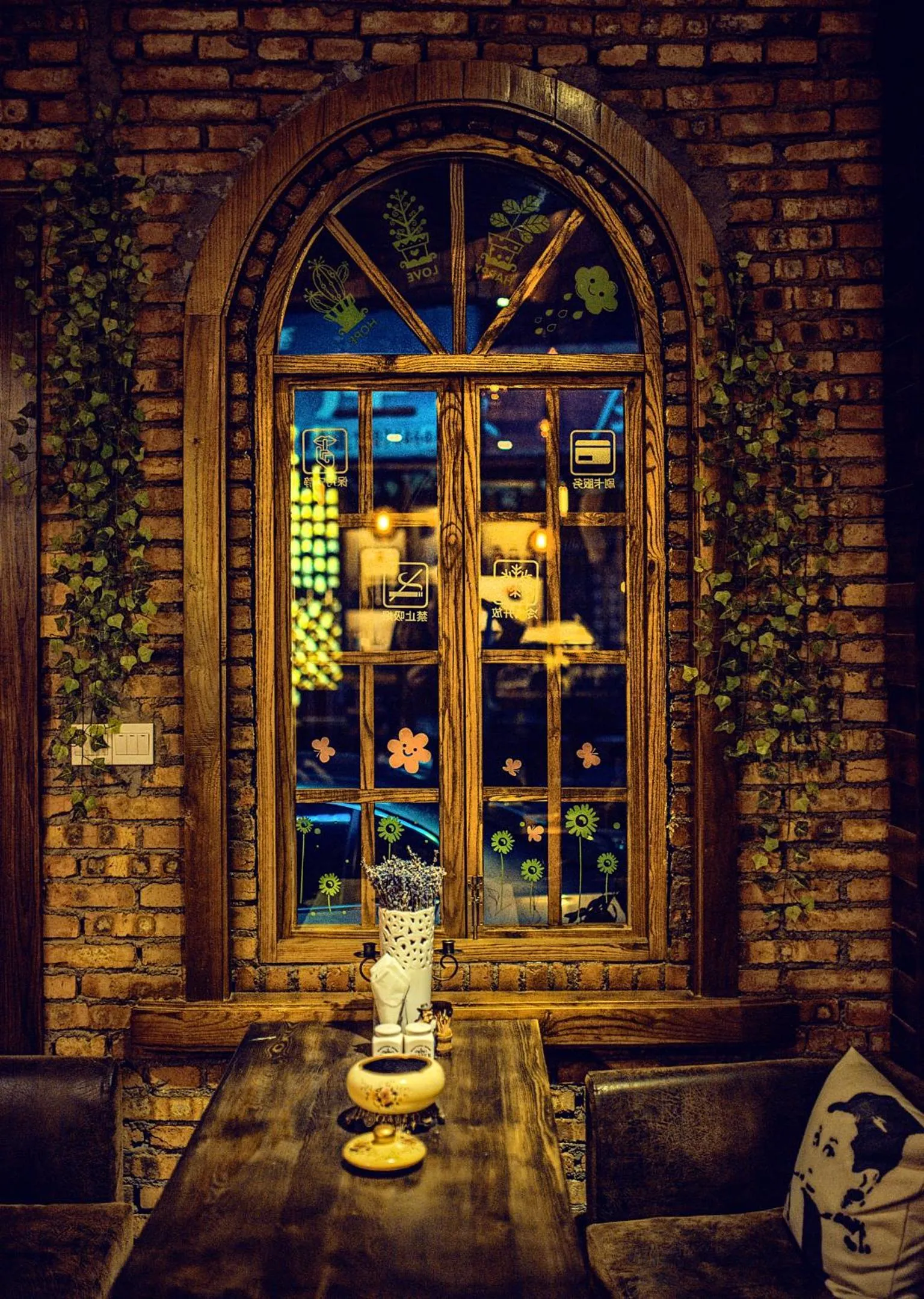 Lounge or bar in Hotel California Zhangjiajie