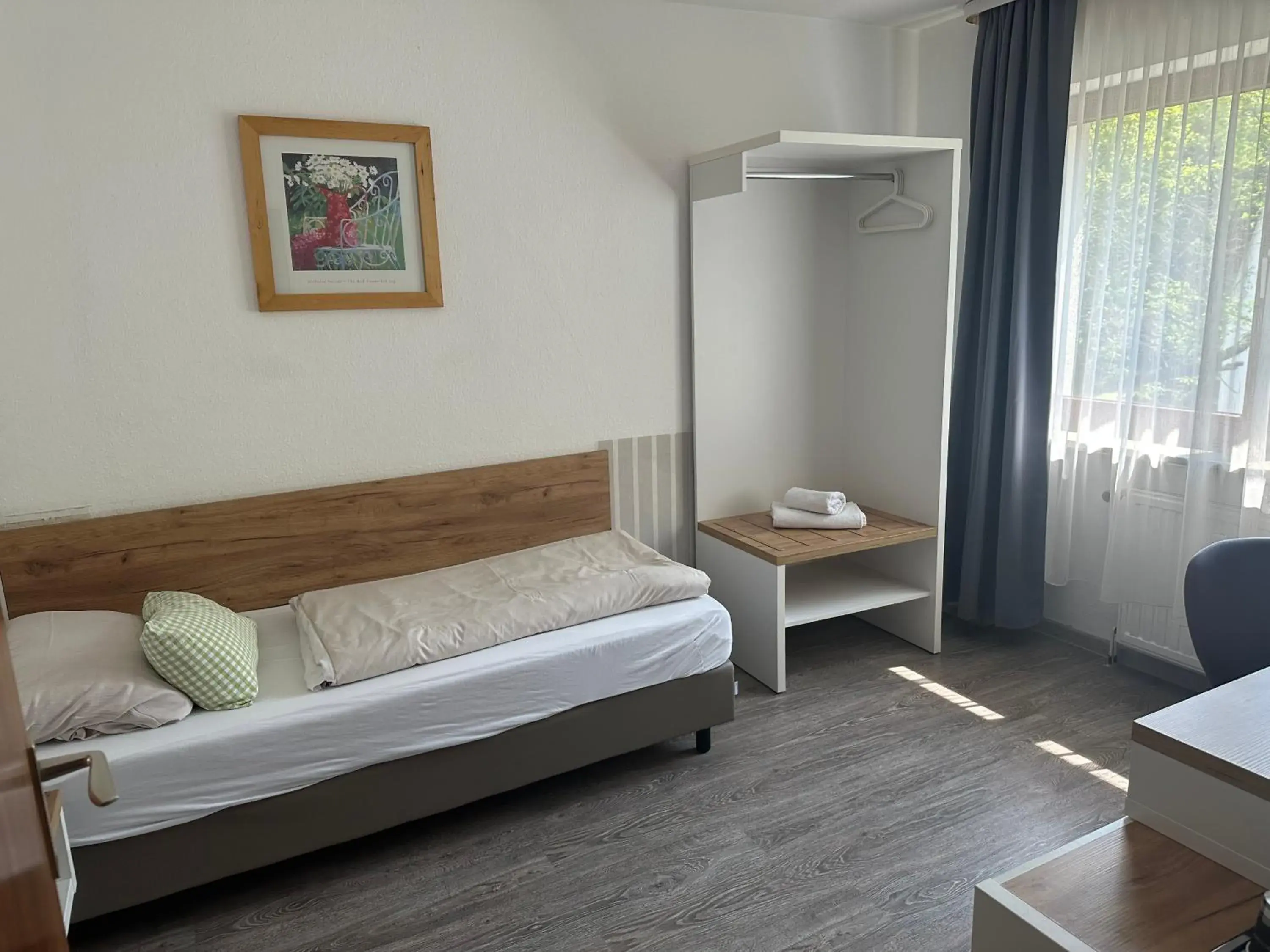 Economy Single Room - single occupancy in Hotel Rennekamp Economy Single Room - single occupancy in Hotel Rennekamp