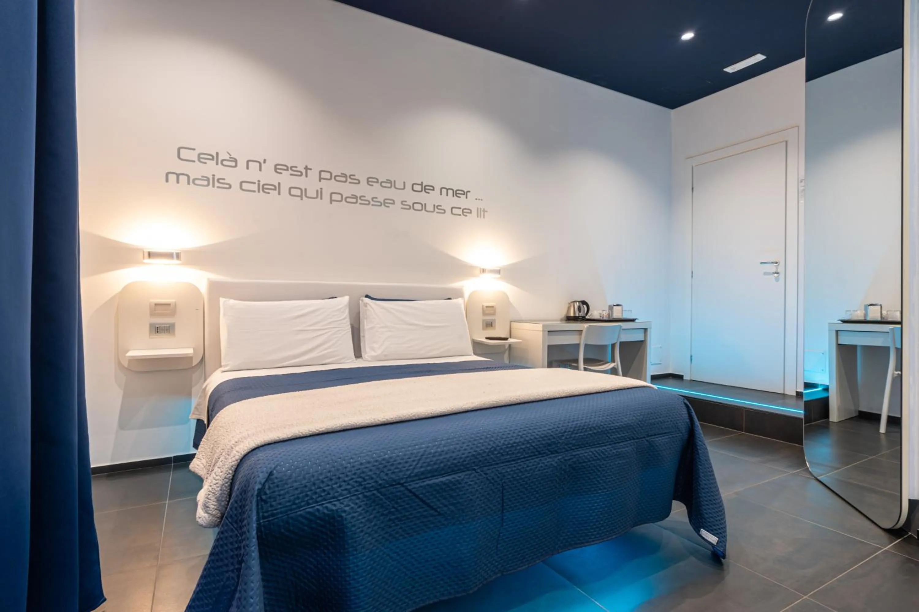 Bed in Skyhouse Beverello