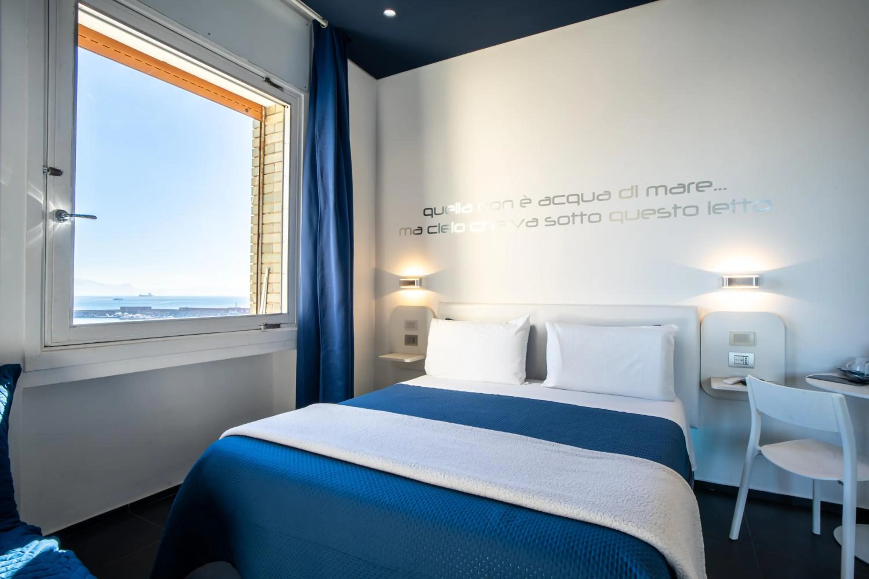 Bed in Skyhouse Beverello