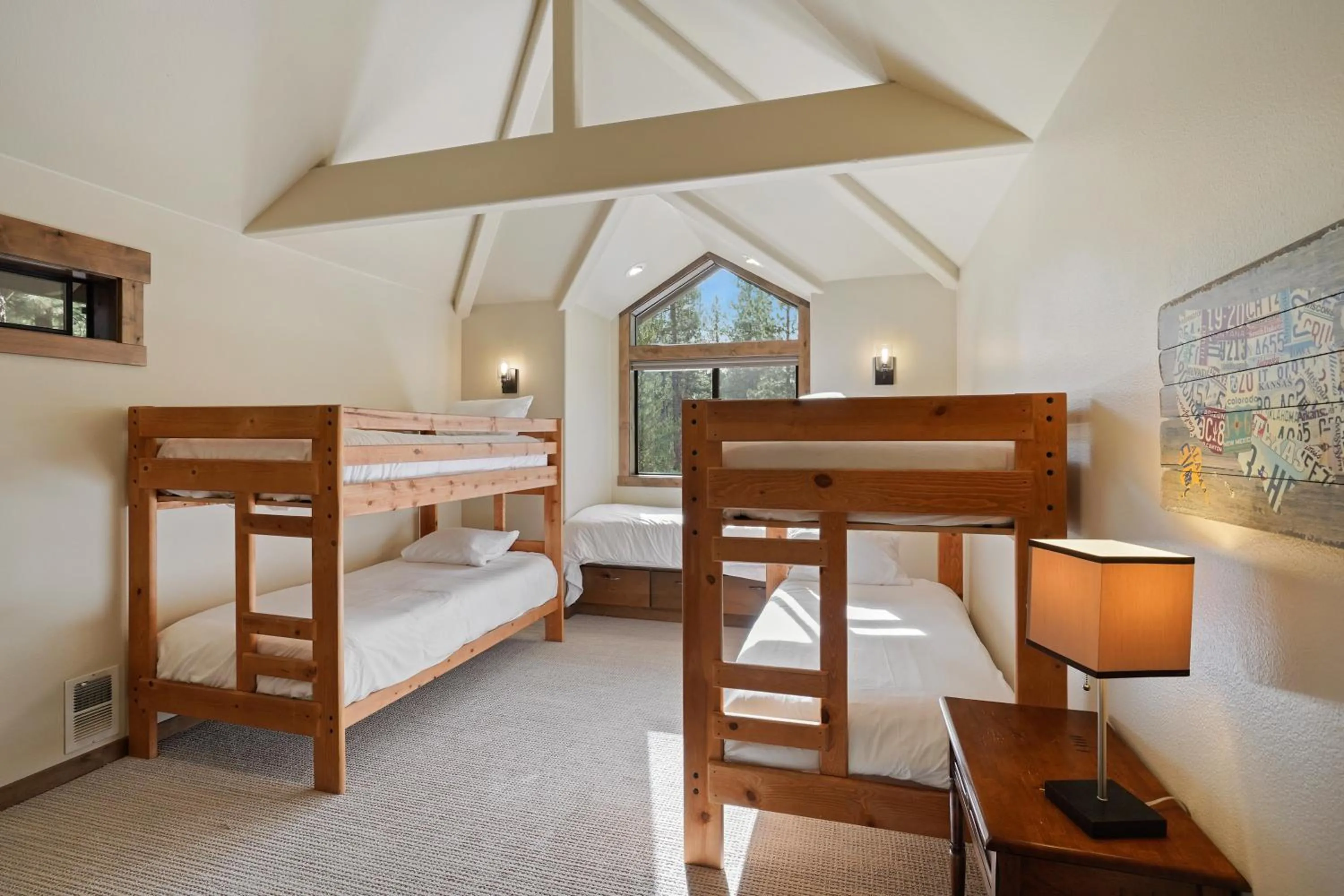 Bed in 3 Tumalo