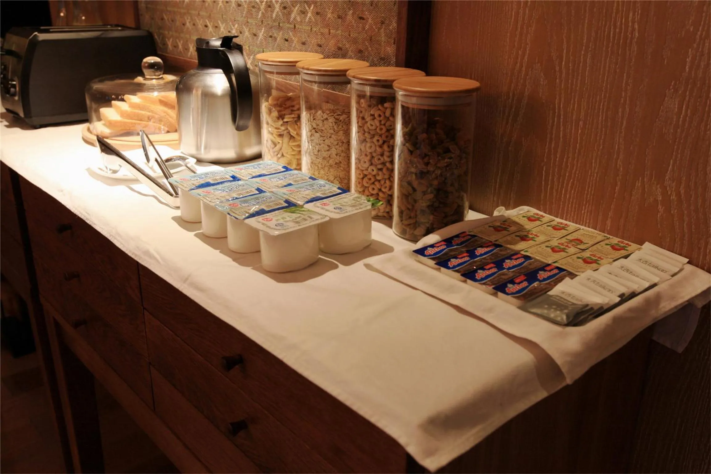 Food and drinks in David's Deer Hotel