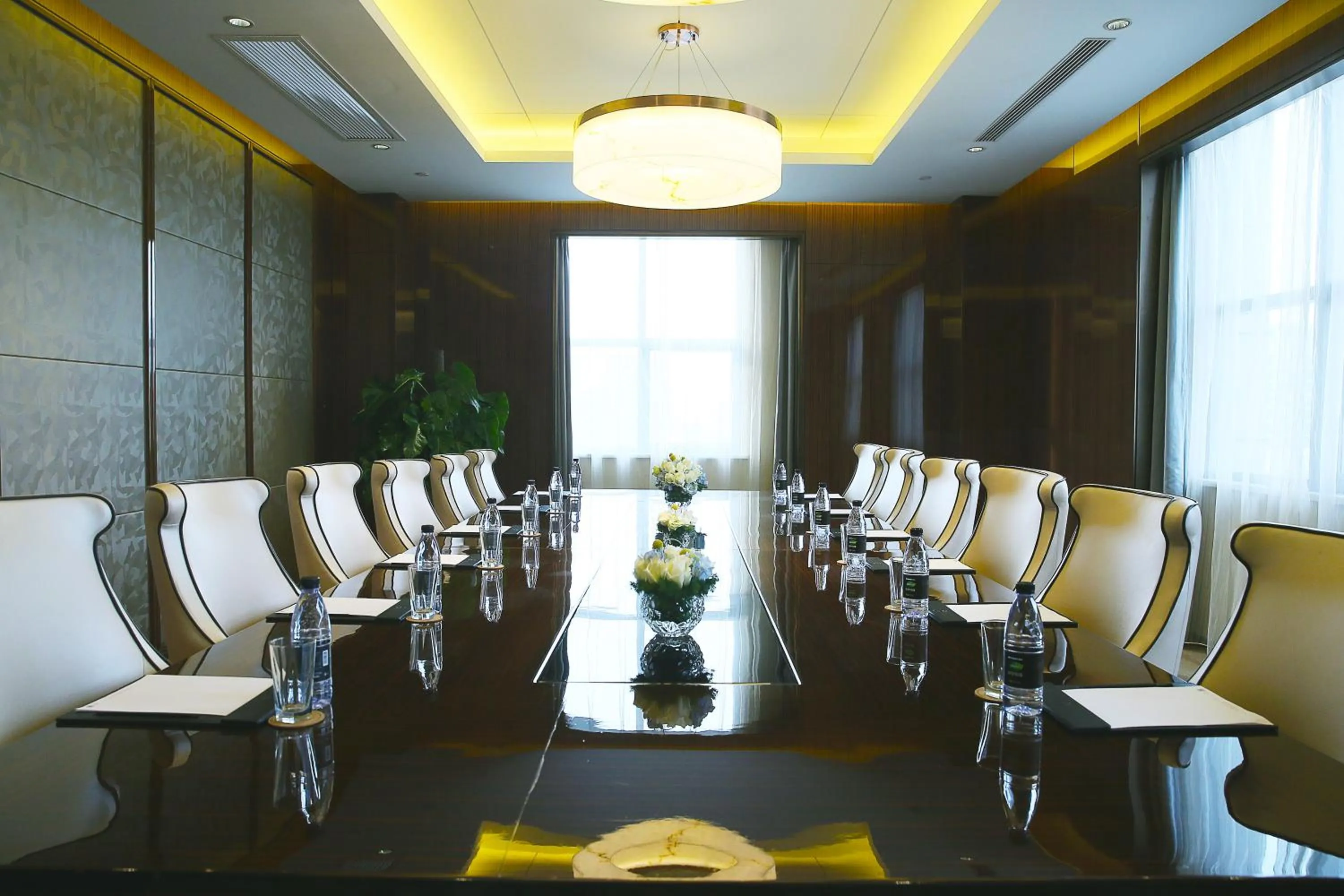 Meeting/conference room in Yinchuan Xifujing Hotel