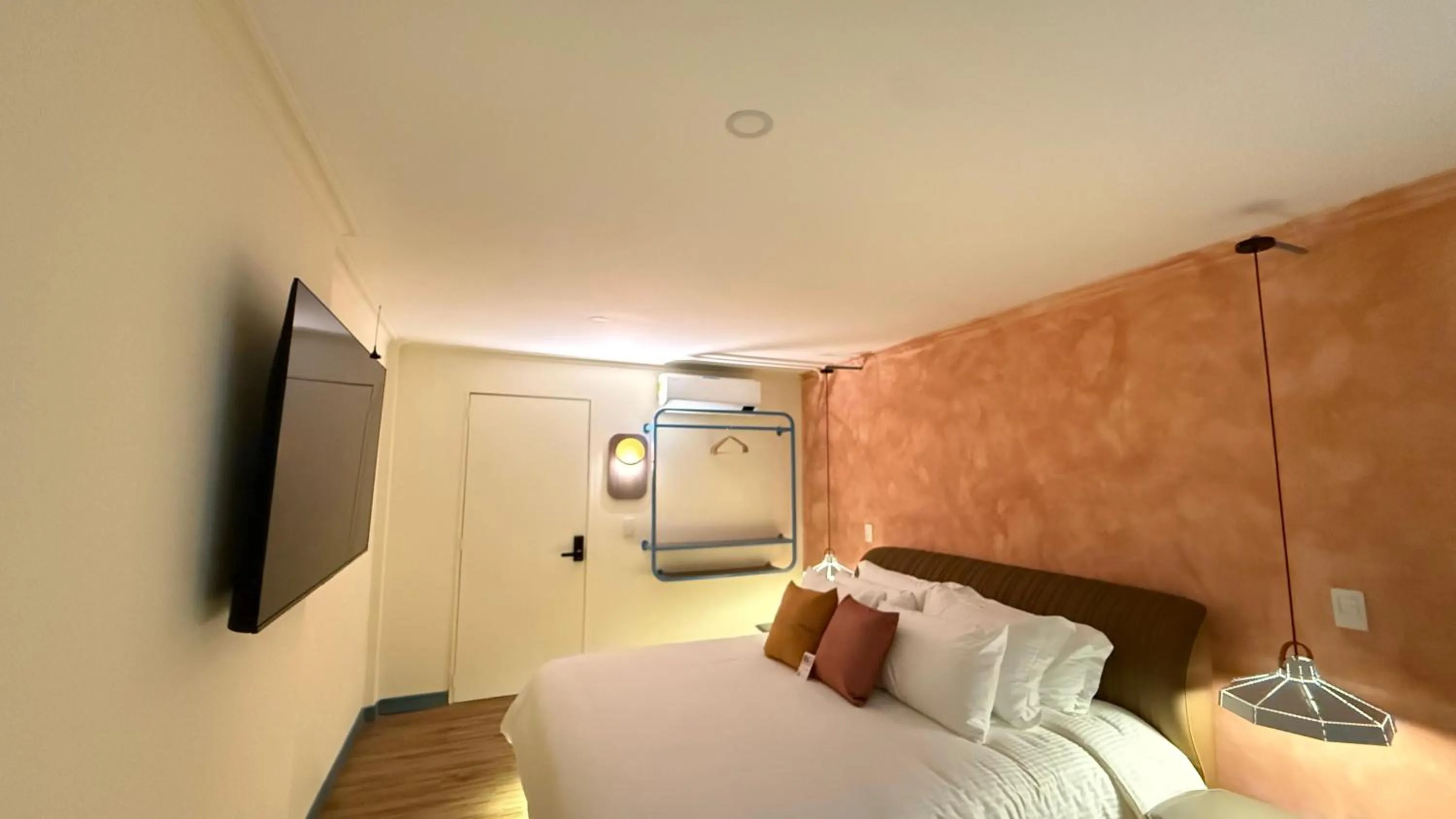 Decorative detail, Bed in Autenthico Provenza Home Medellin