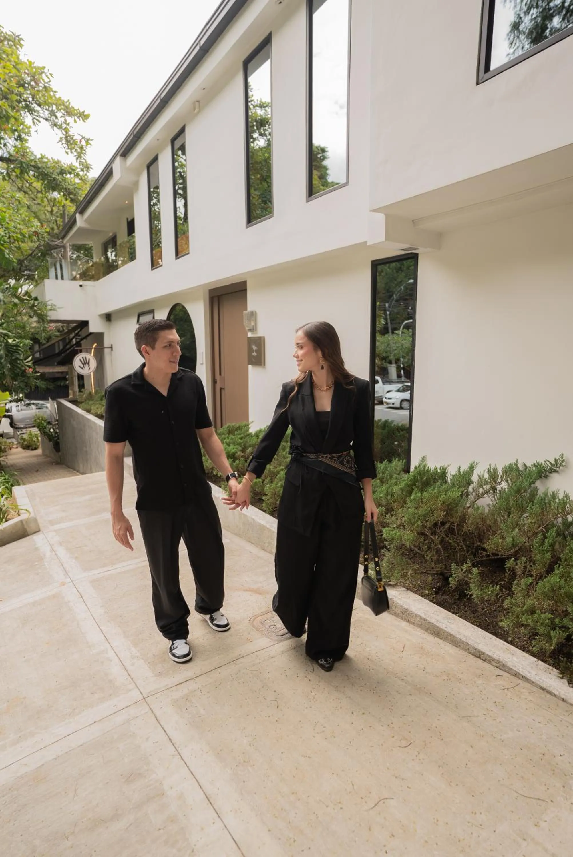 People in Autenthico Provenza Home Medellin