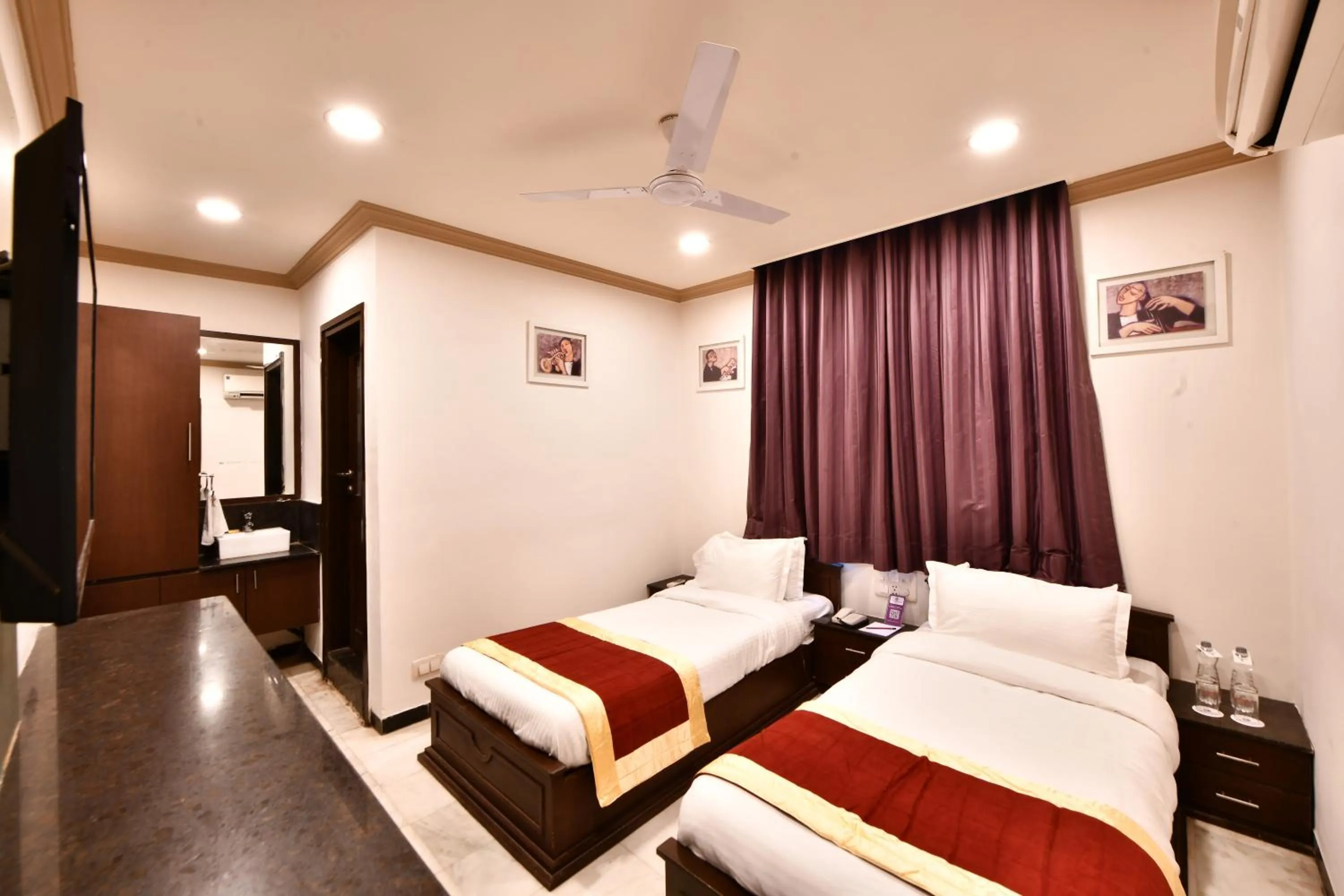 Bed in Click White House Residency, Vadodara