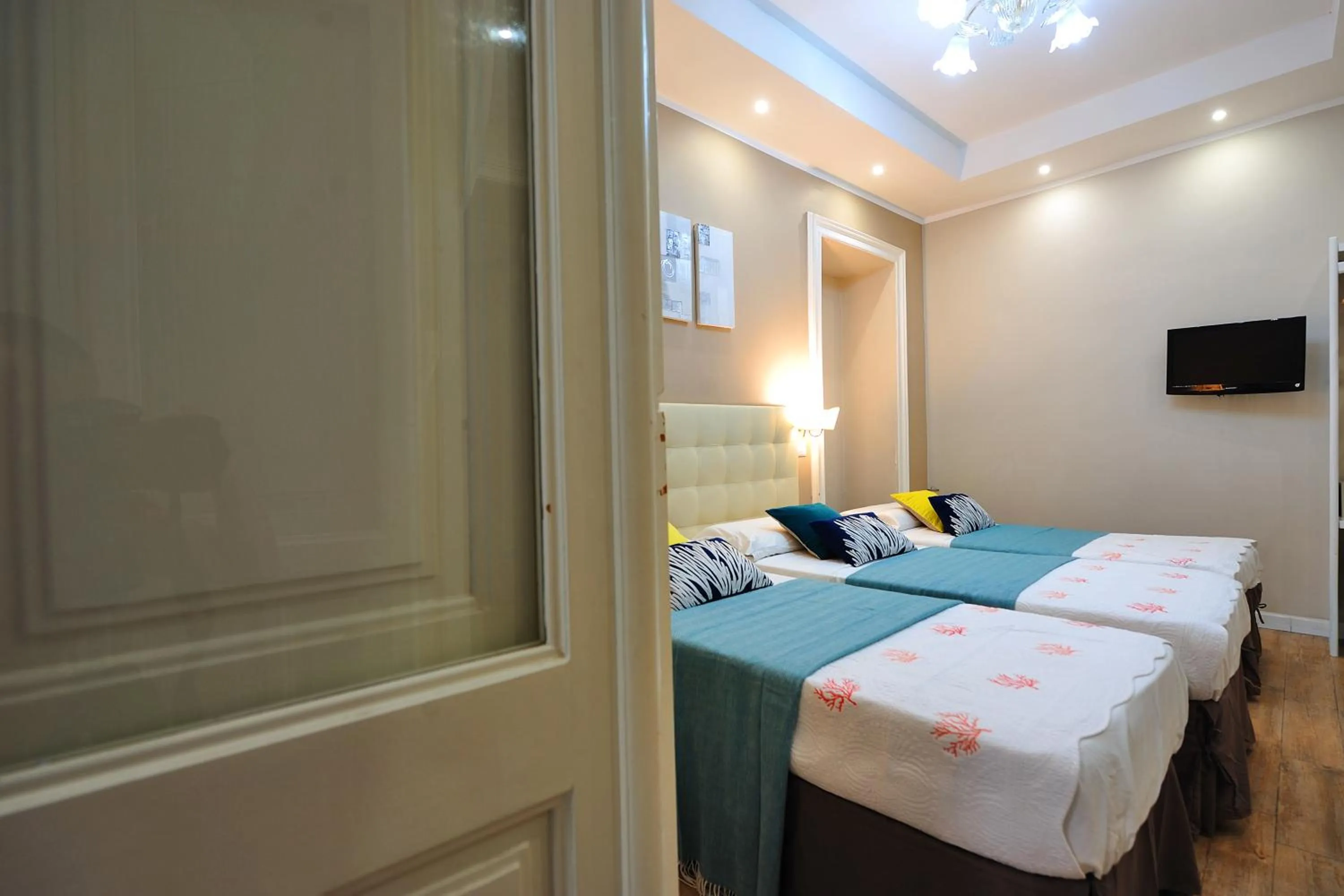 Shower, Bed in Onda Marina Rooms