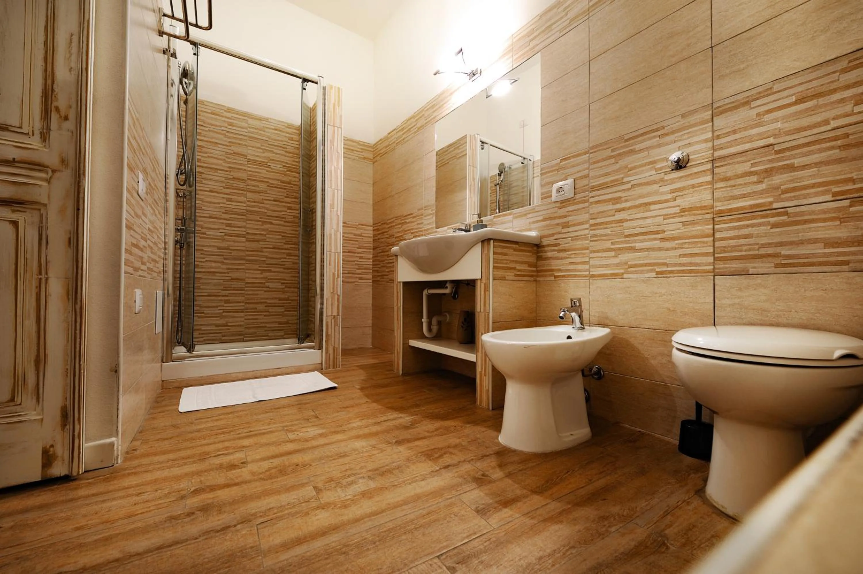 Shower in Onda Marina Rooms