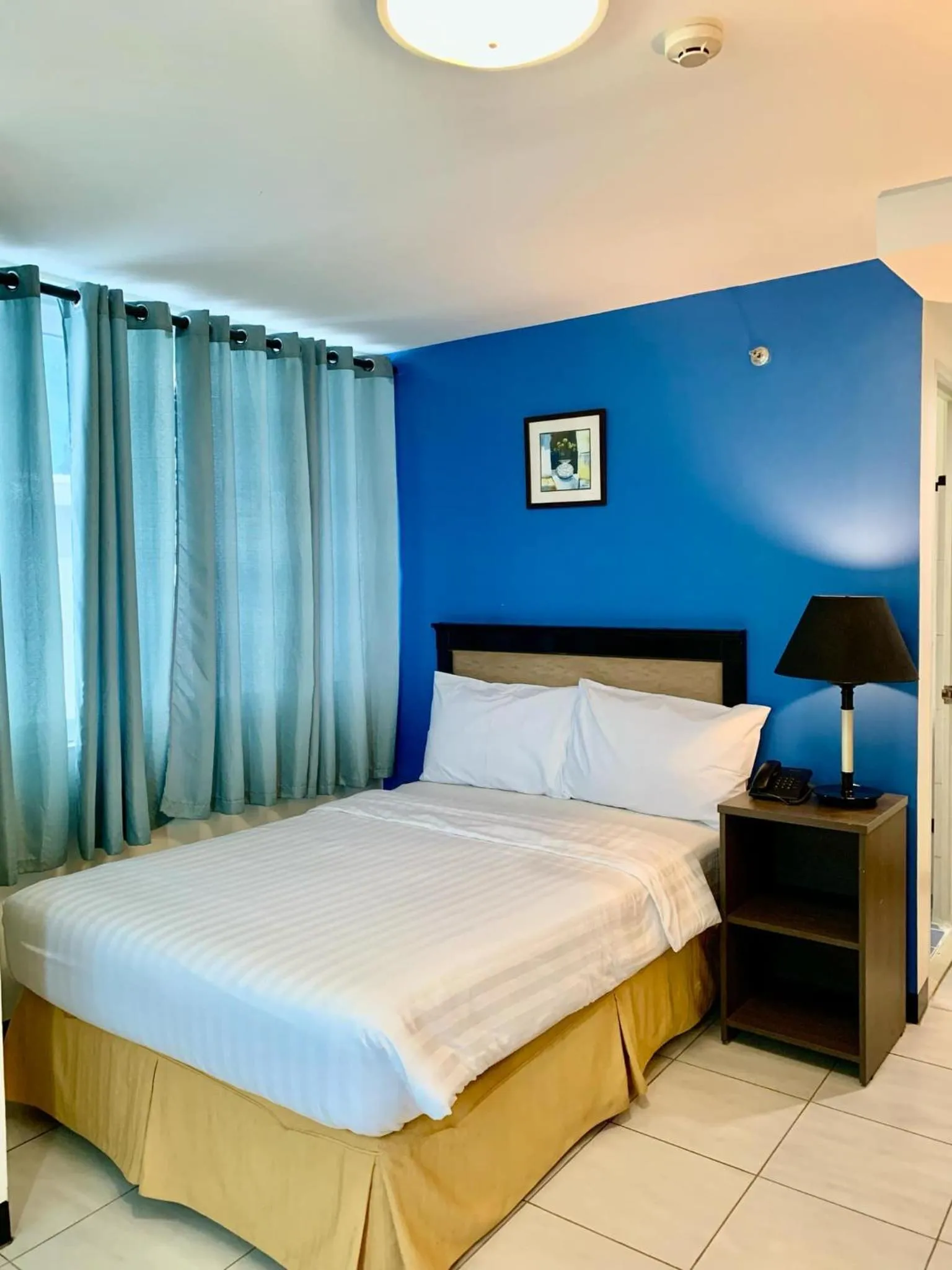 Bed in WJV Premium Hotel