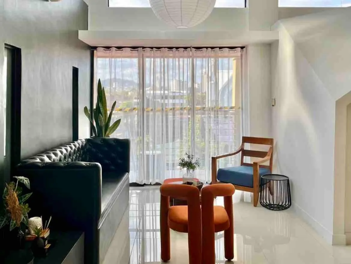 Soho-Style Loft - City Center with 4BR, Wifi and Gameroom