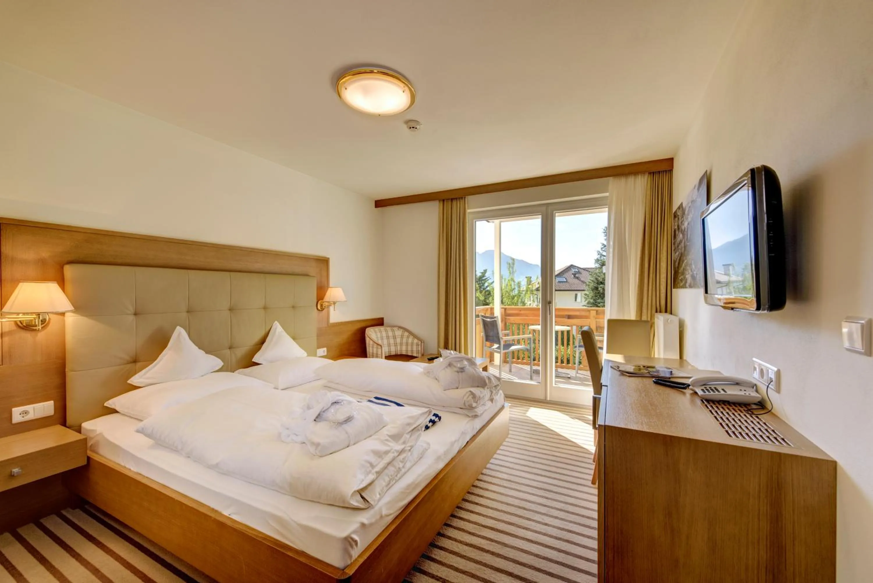 Bedroom, Bed in Ruster Resort