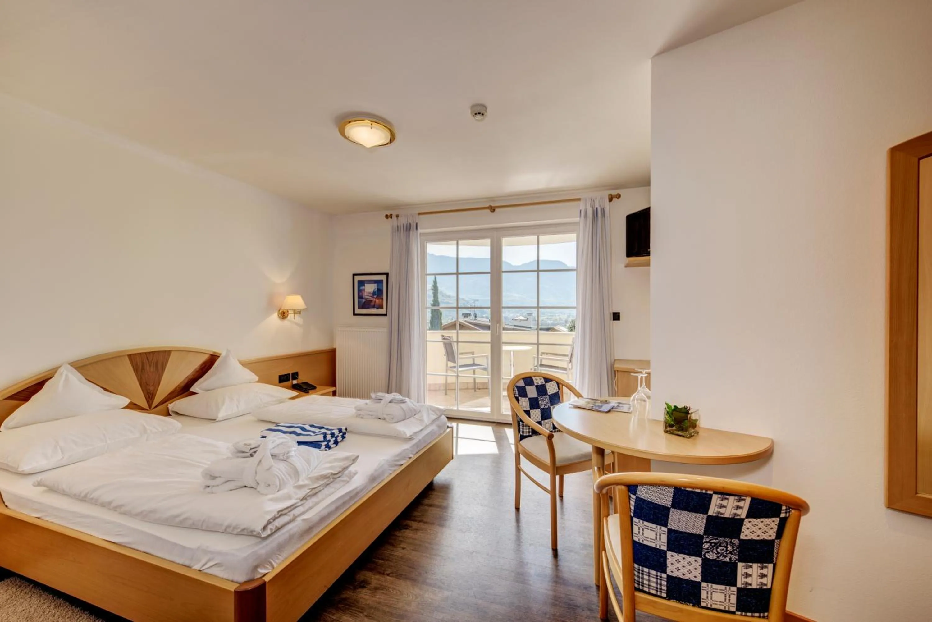 Bedroom, Bed in Ruster Resort