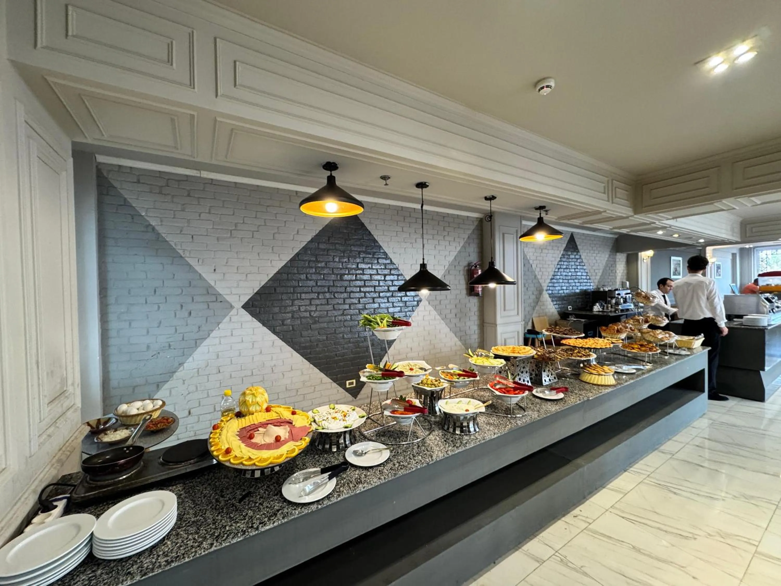 Restaurant/places to eat in Oriental grand Plaza