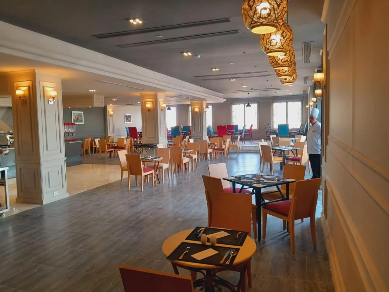 Restaurant/places to eat in Oriental grand Plaza