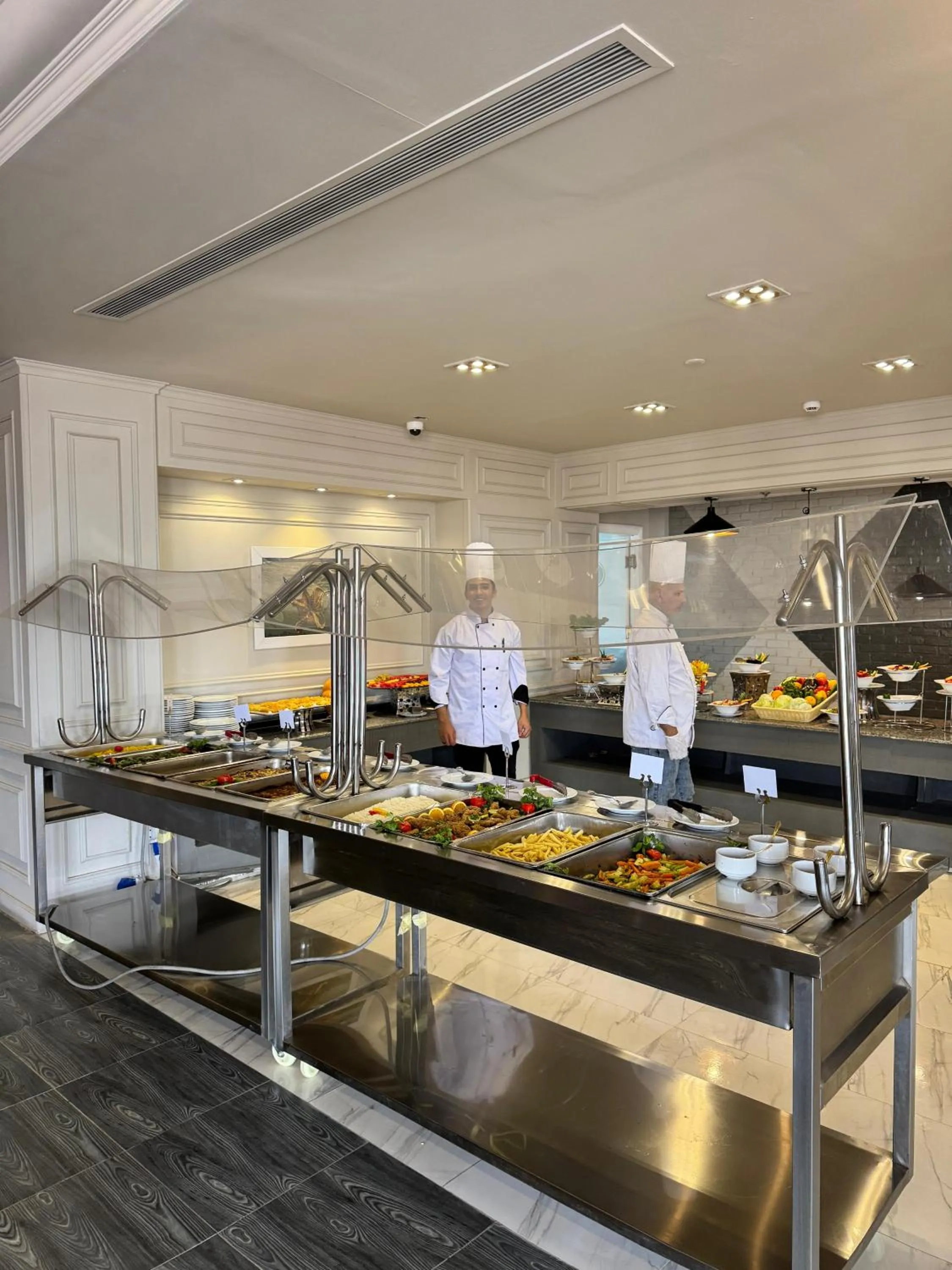 Restaurant/places to eat in Oriental grand Plaza