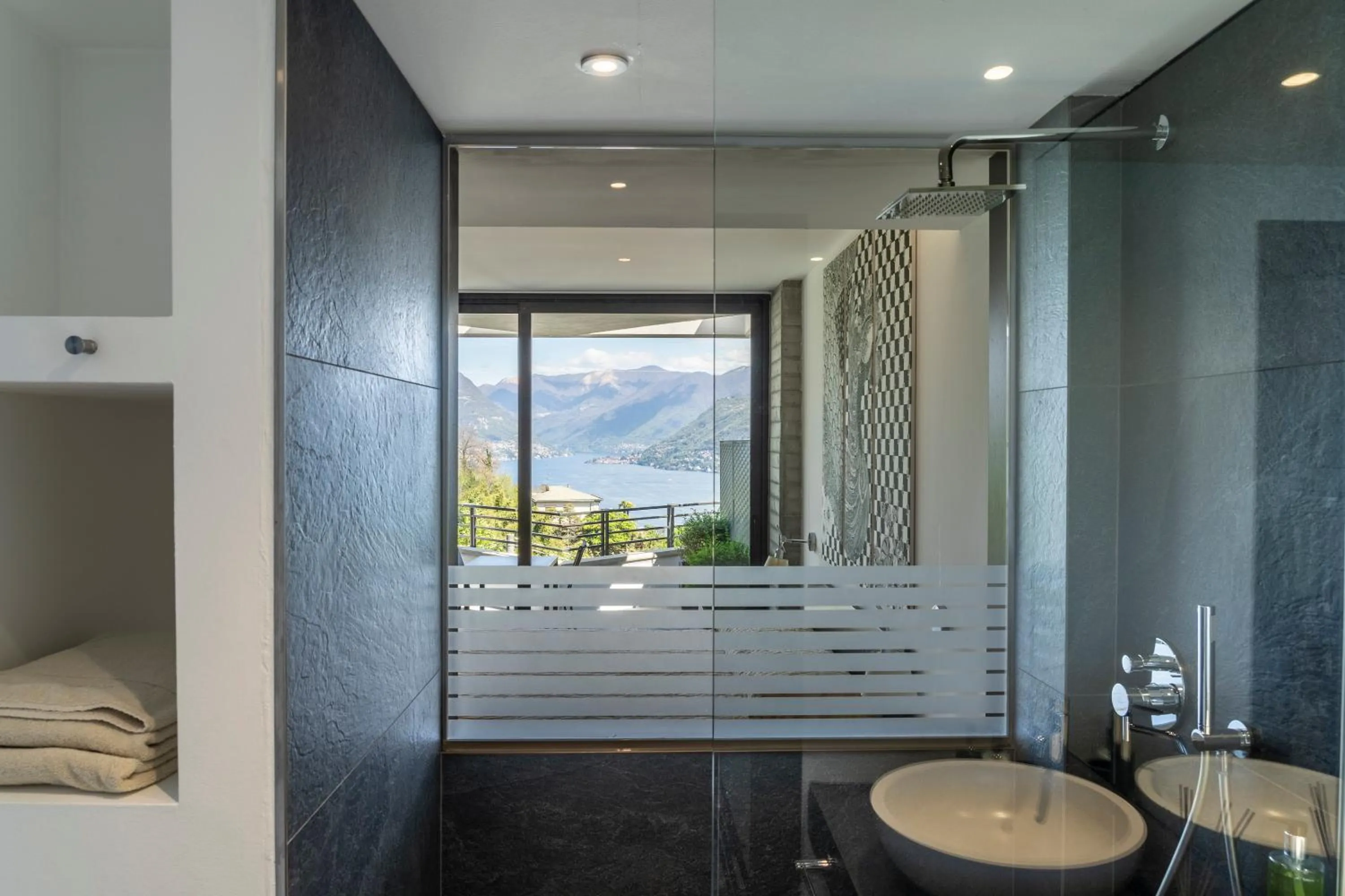 Shower in B&B Vista Lago