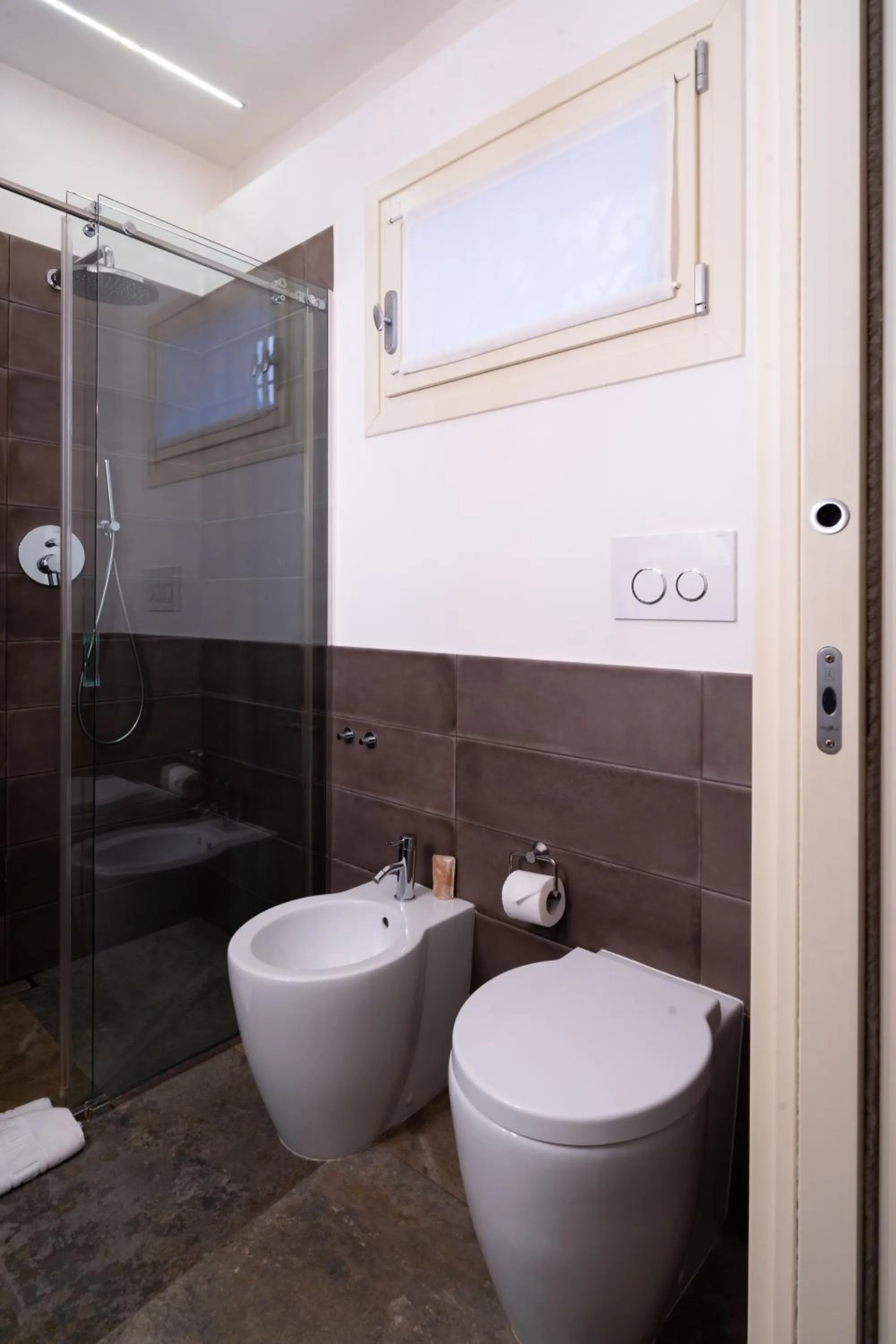 Bathroom in Vittorio Veneto 25