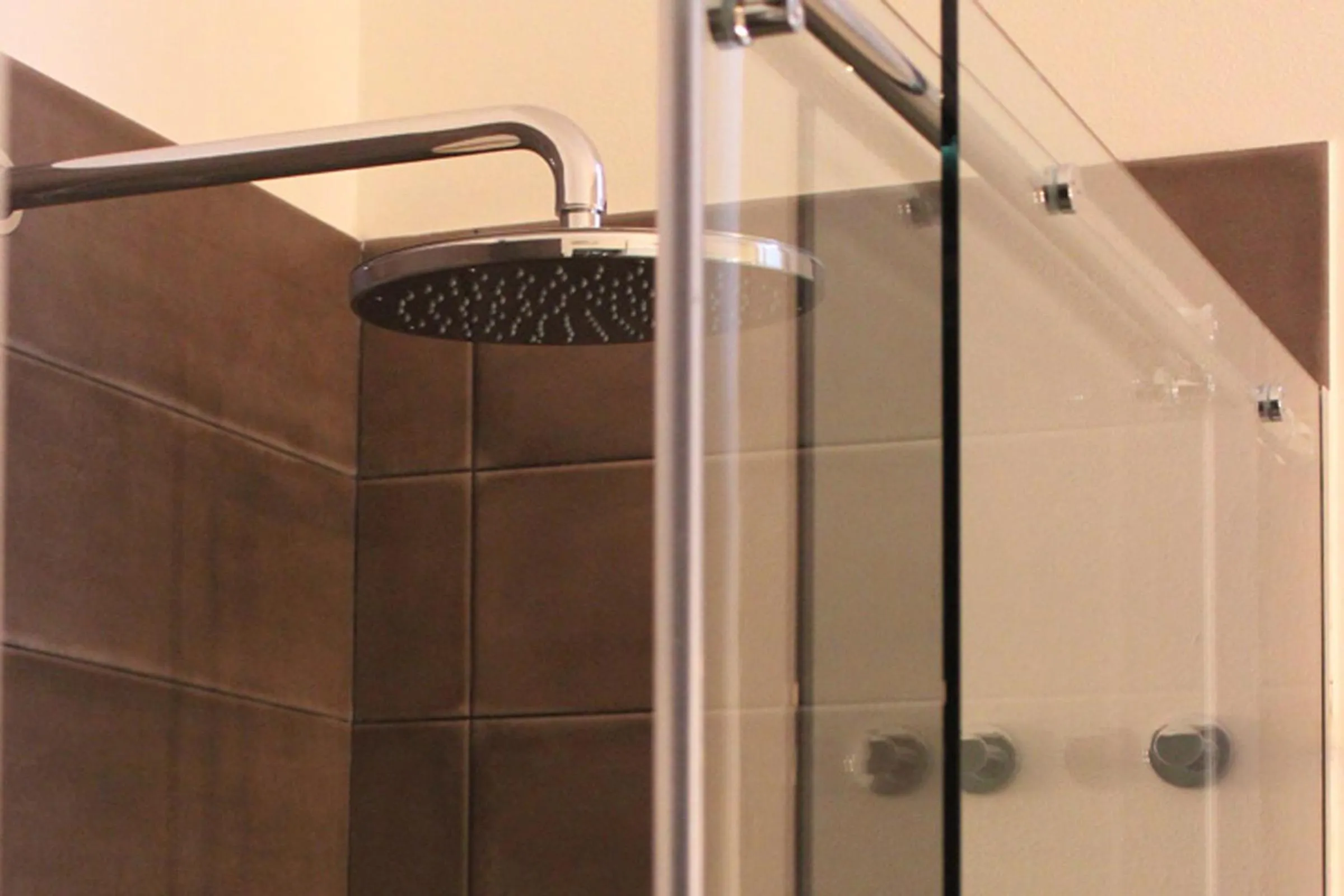 Shower in Vittorio Veneto 25