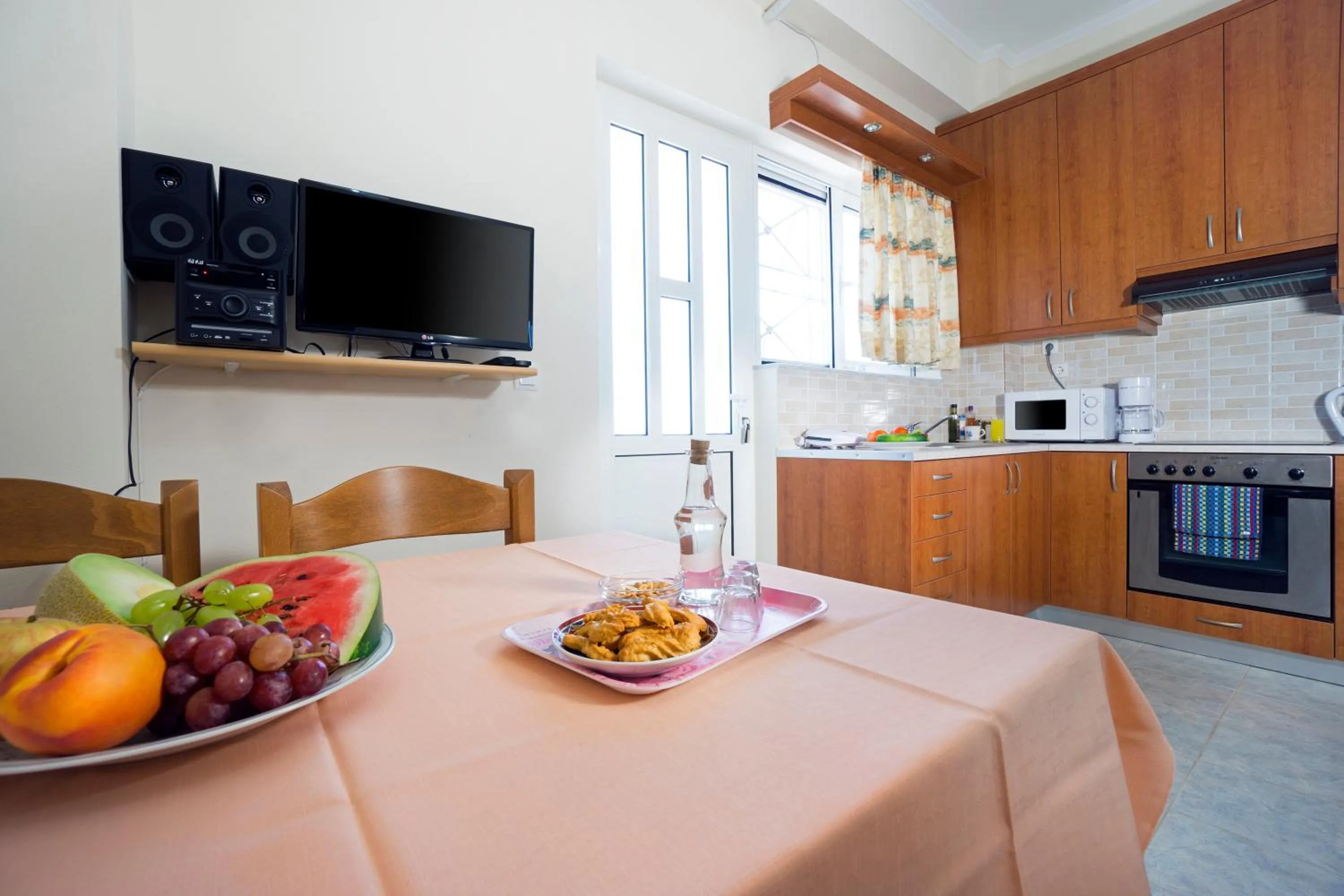 TV and multimedia in Skamagkas M. Apartments