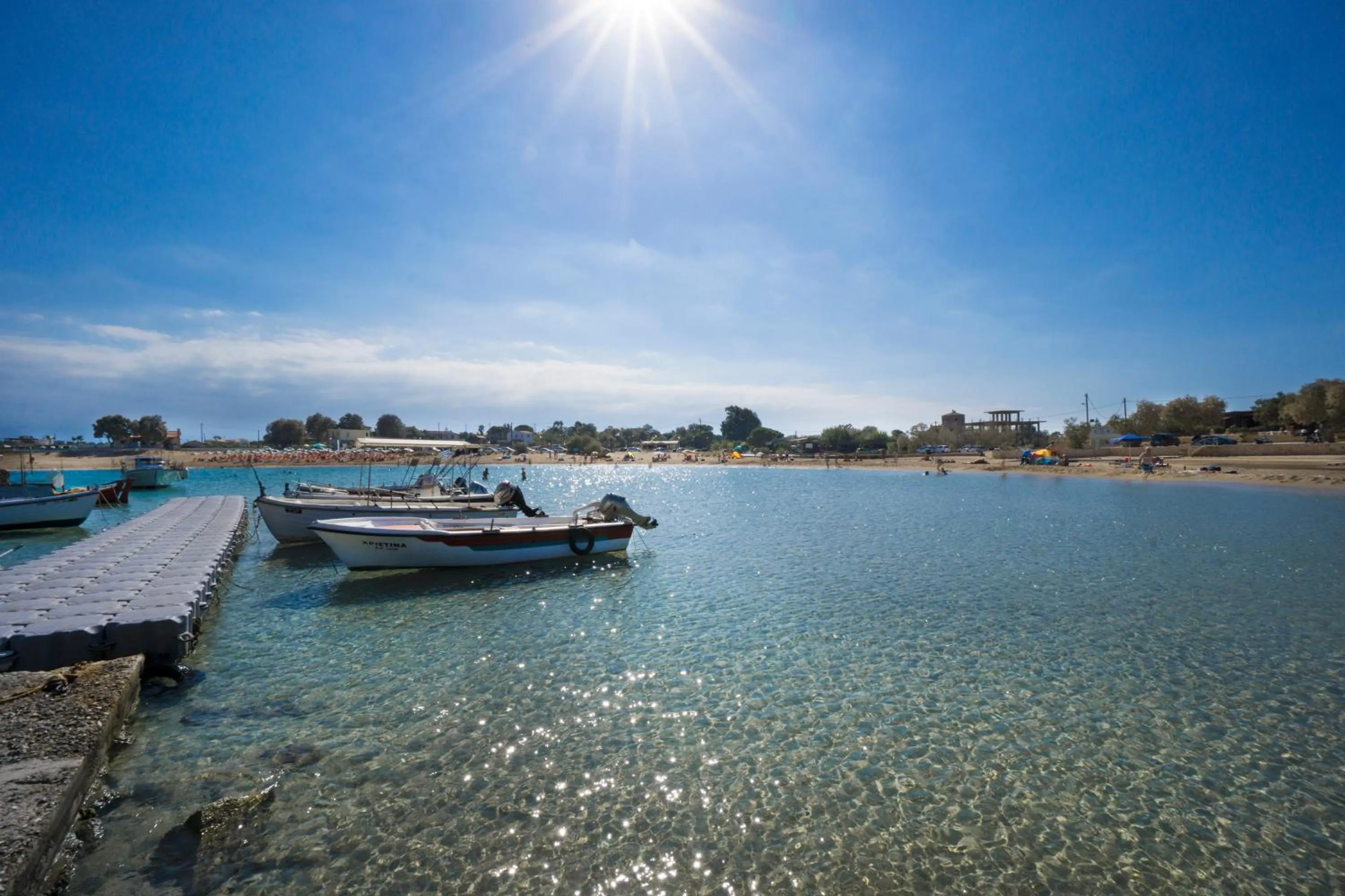 Beach in Skamagkas M. Apartments