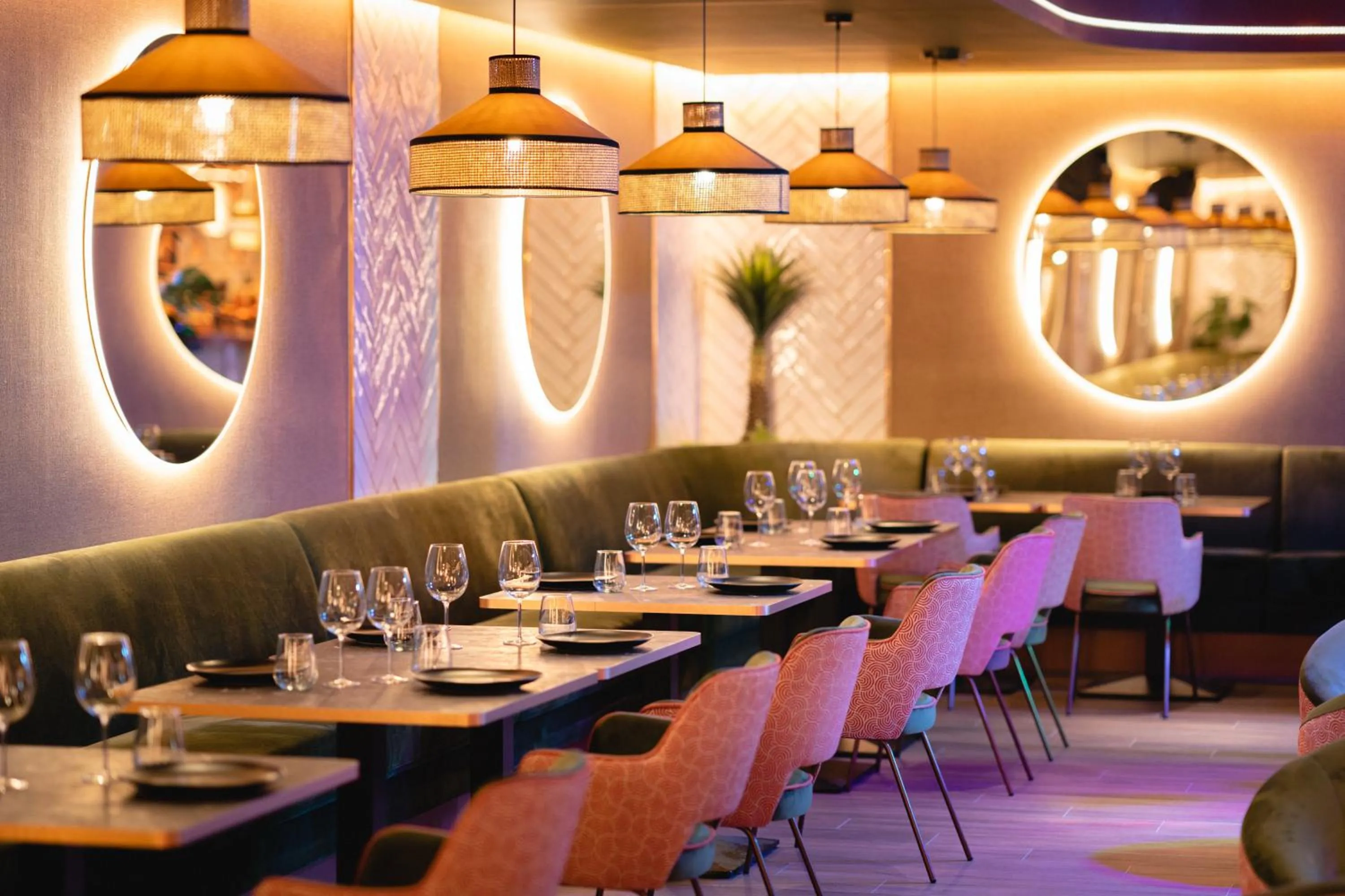 Restaurant/places to eat in Hotel Primavera Park