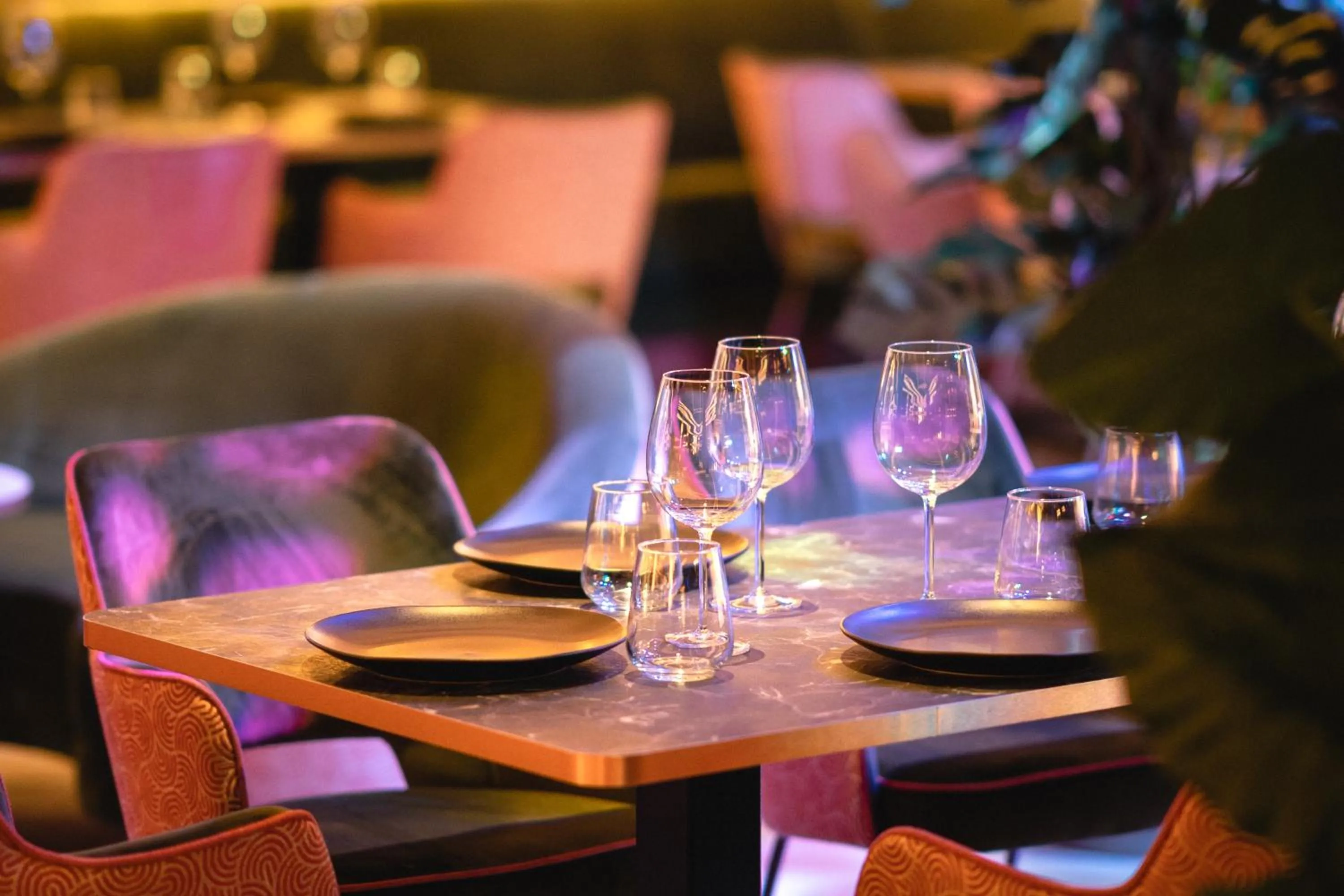 Restaurant/places to eat in Hotel Primavera Park