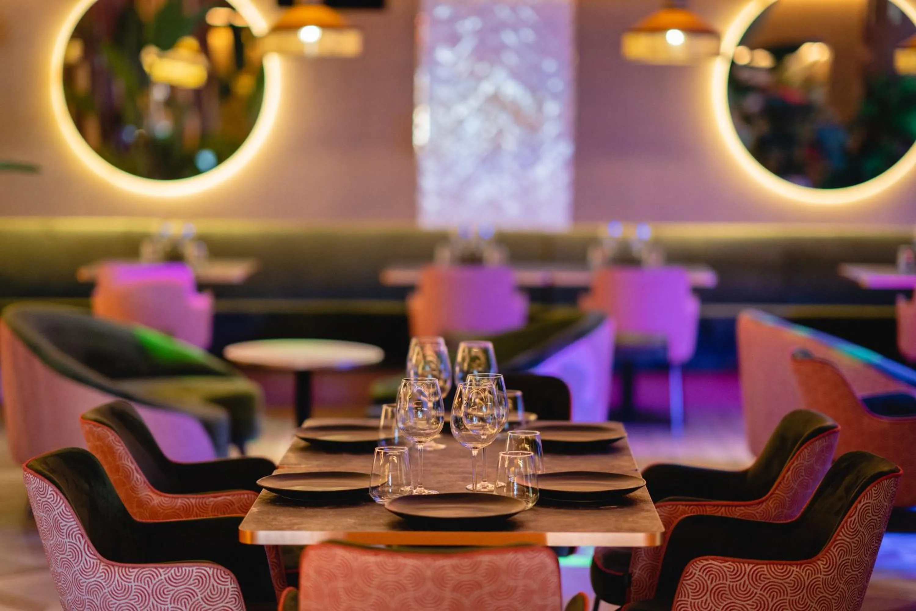 Restaurant/places to eat in Hotel Primavera Park