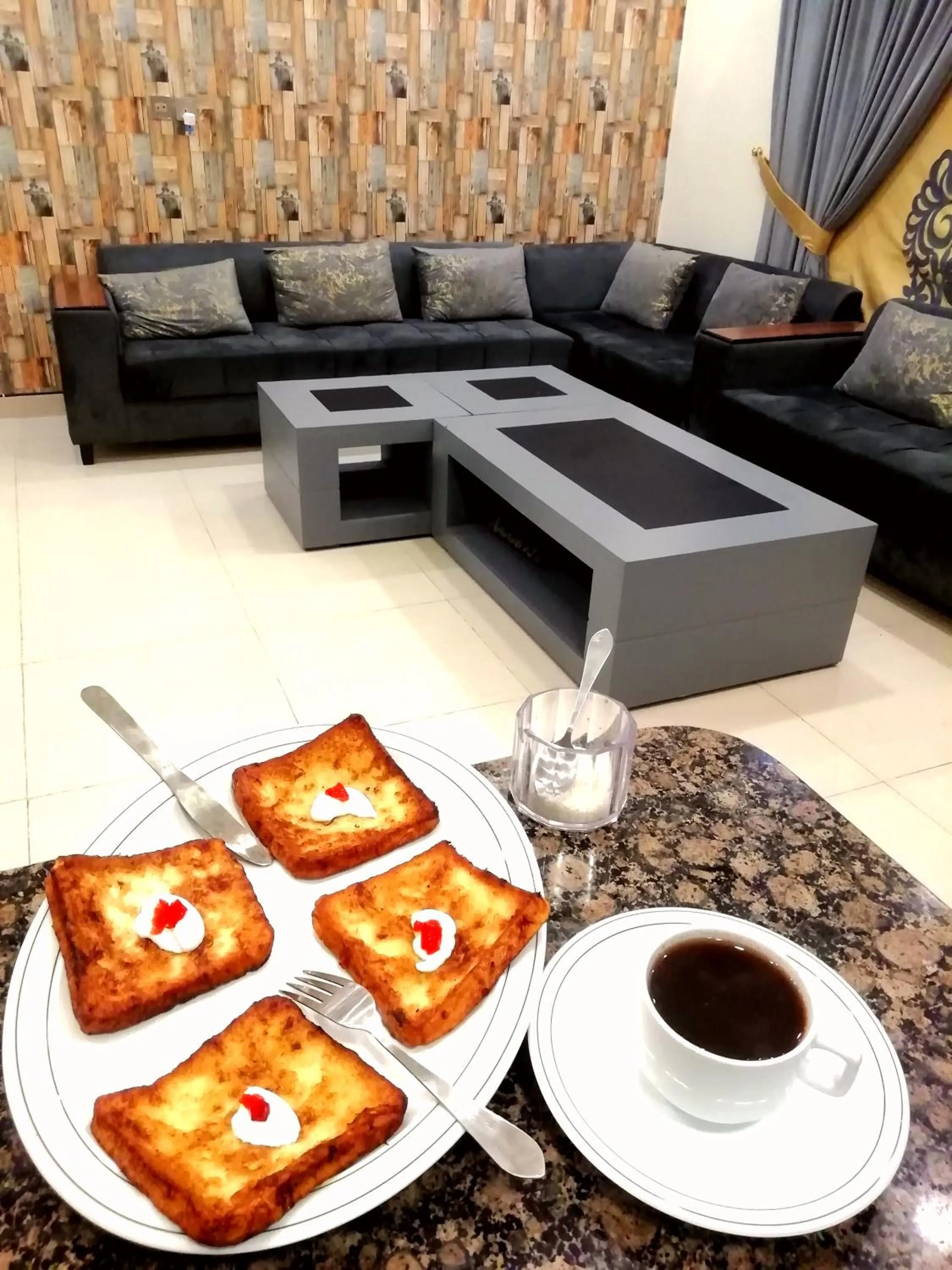 Living room in Travis Executive Guest House Islamabad