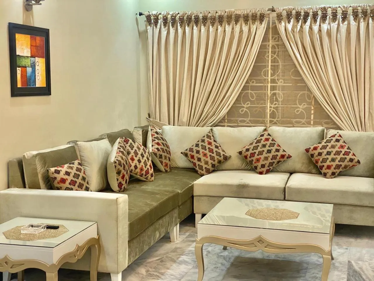 Living room in Travis Executive Guest House Islamabad