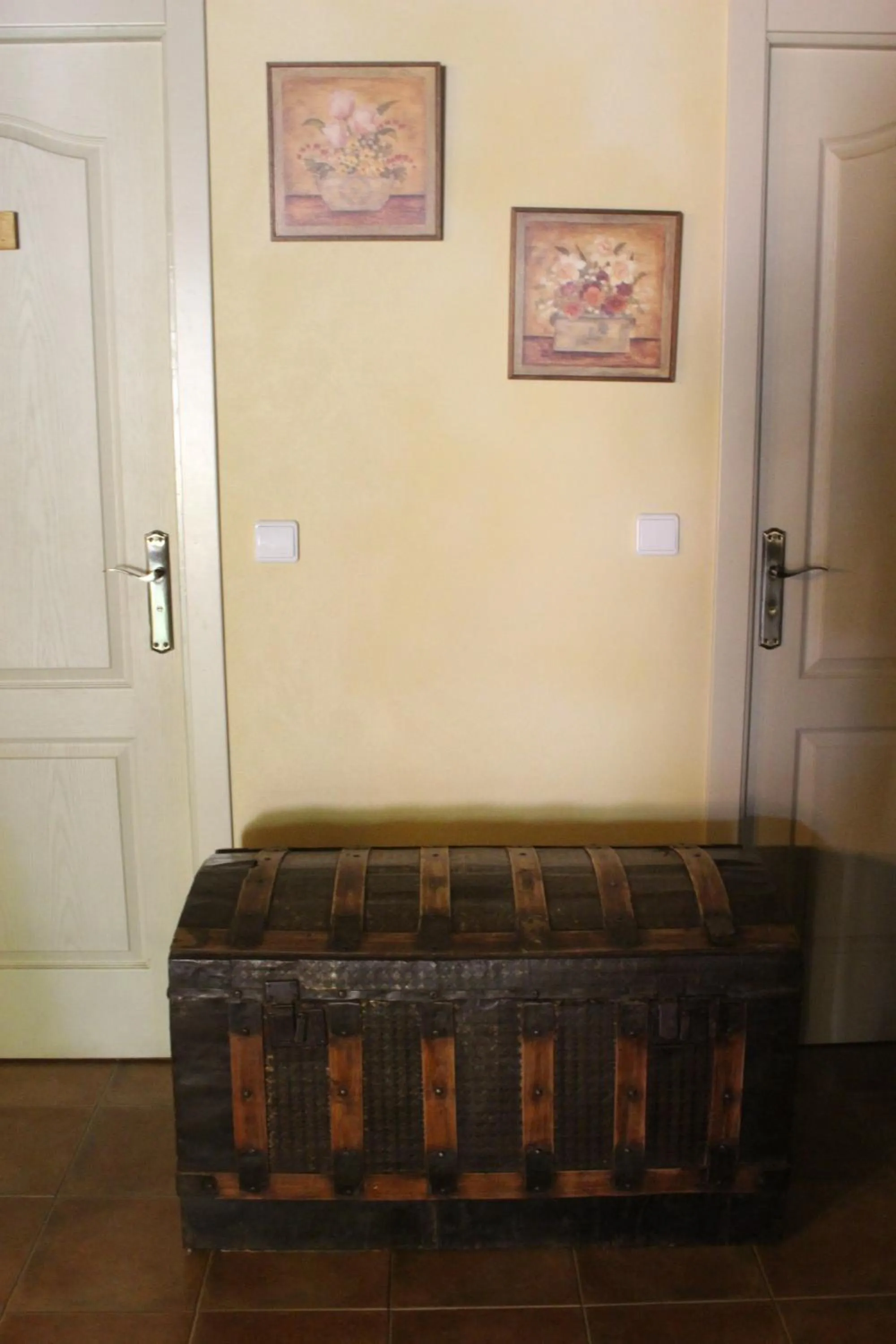 Decorative detail in La Casona de Sarria