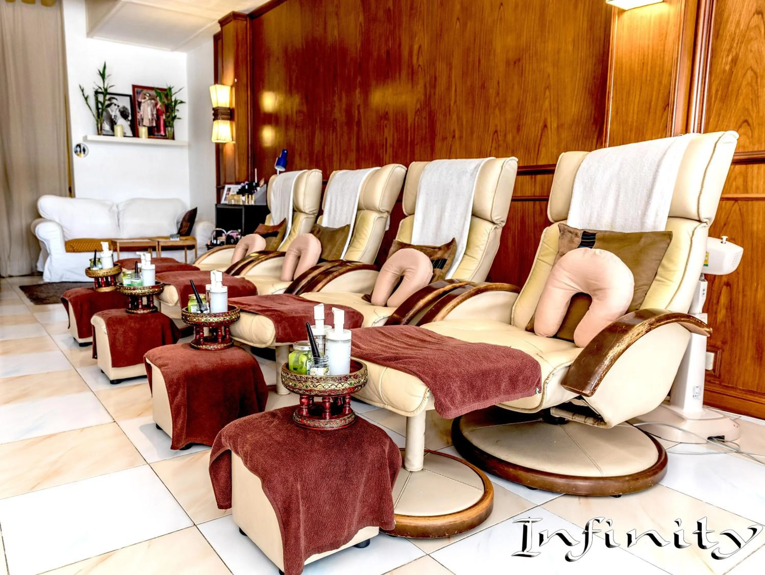 Massage in Infinity Guesthouse