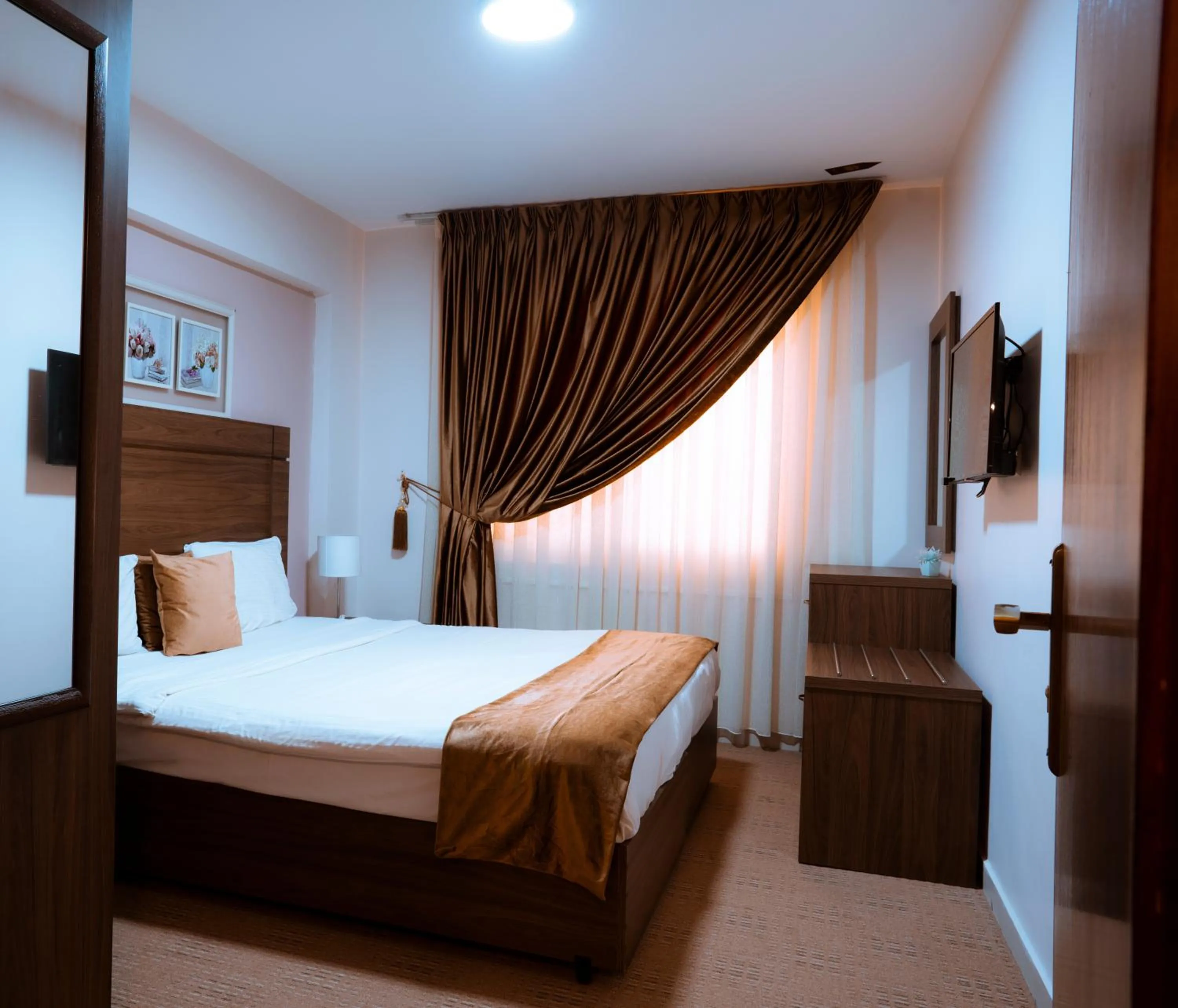 Bedroom, Bed in Rawa Luxury Hotel Suites