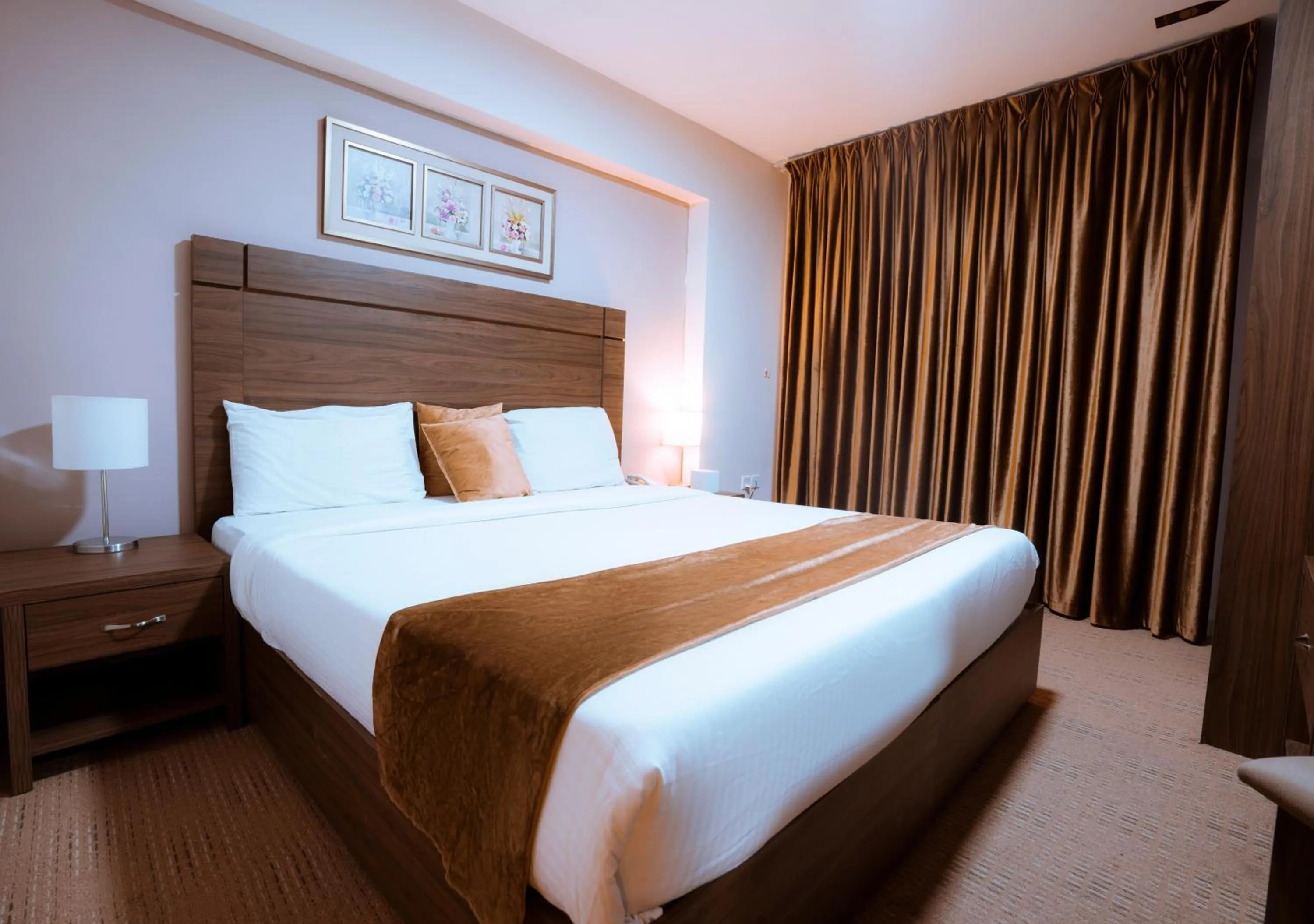 Bedroom, Bed in Rawa Luxury Hotel Suites