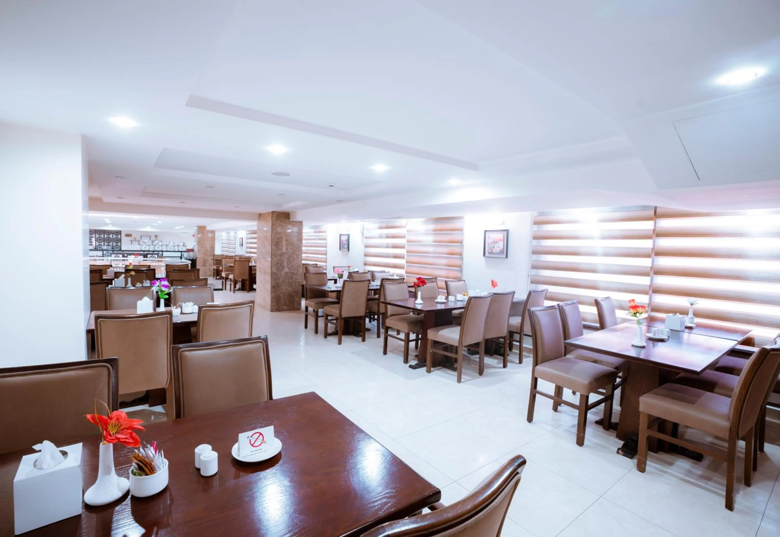 Restaurant/places to eat in Rawa Luxury Hotel Suites
