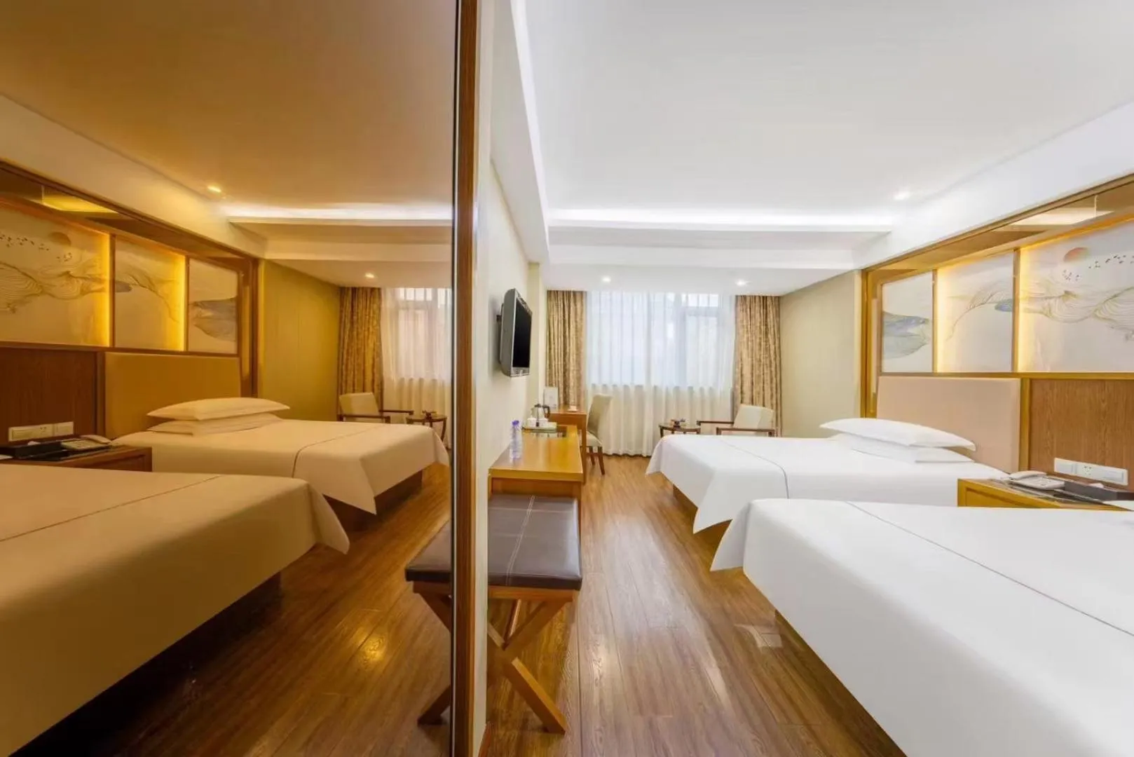 Bed in Yiwu Ruifeng Hotel