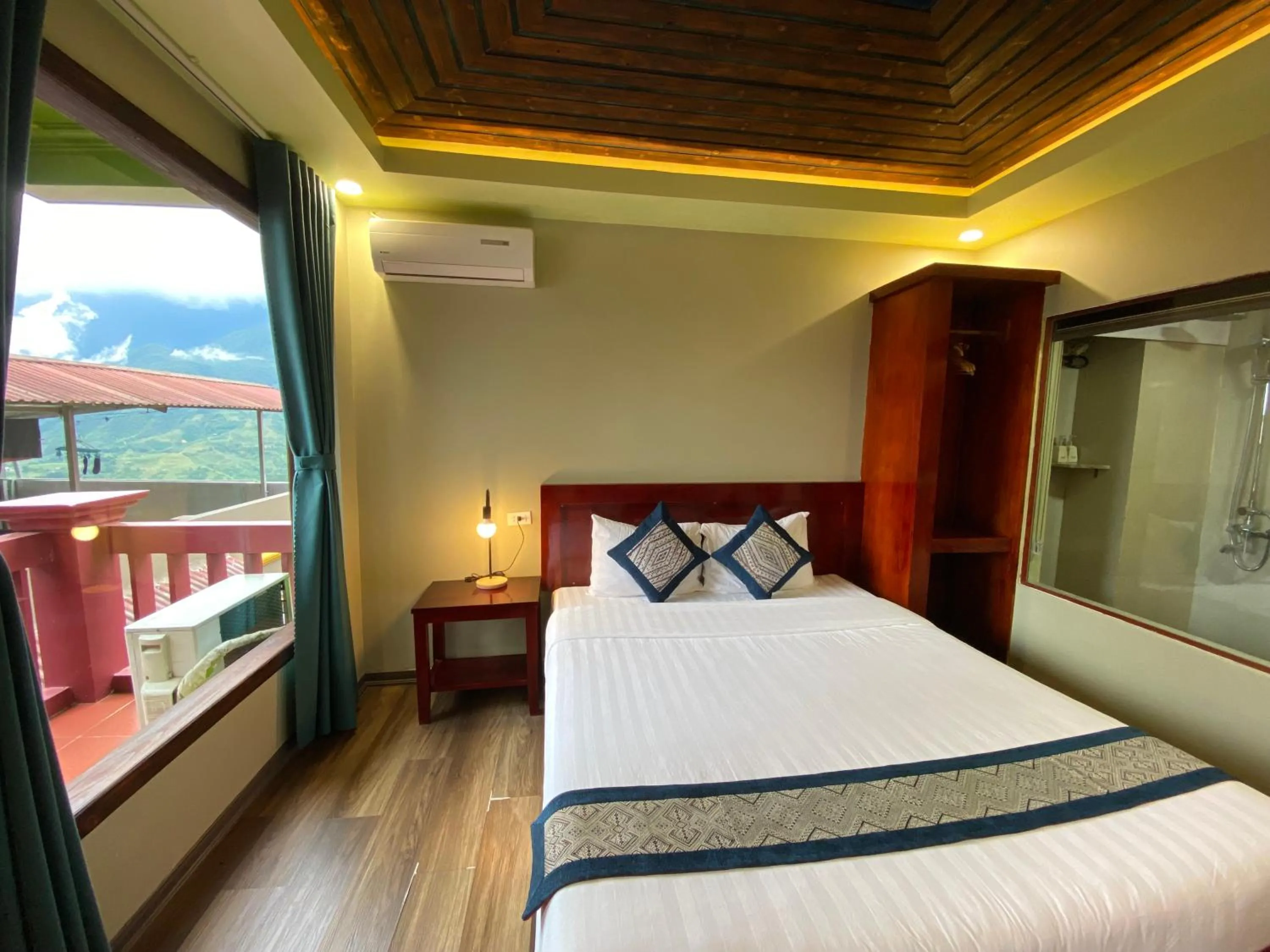 Bed in Botanic Sapa Hotel