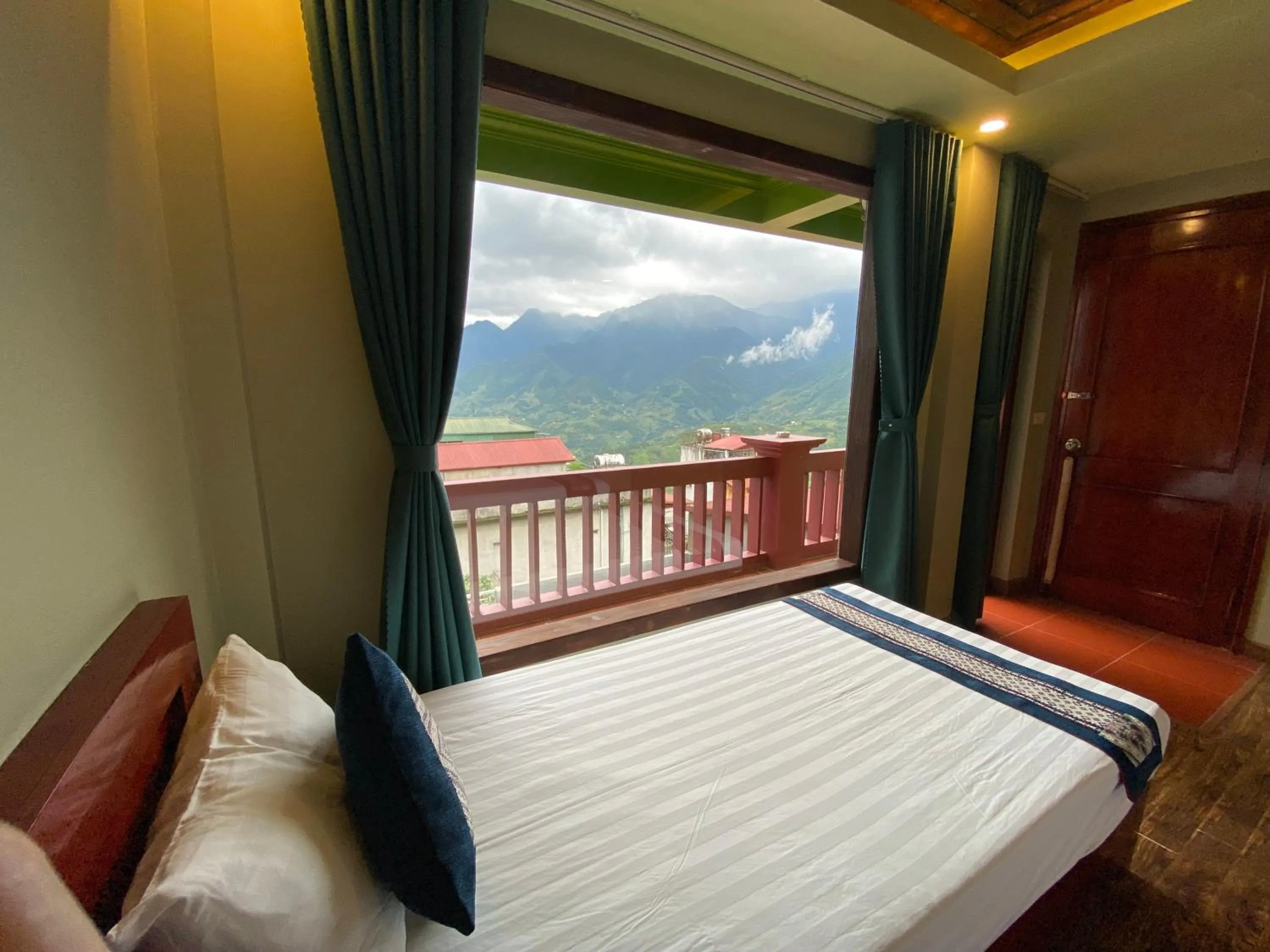 Bed in Botanic Sapa Hotel