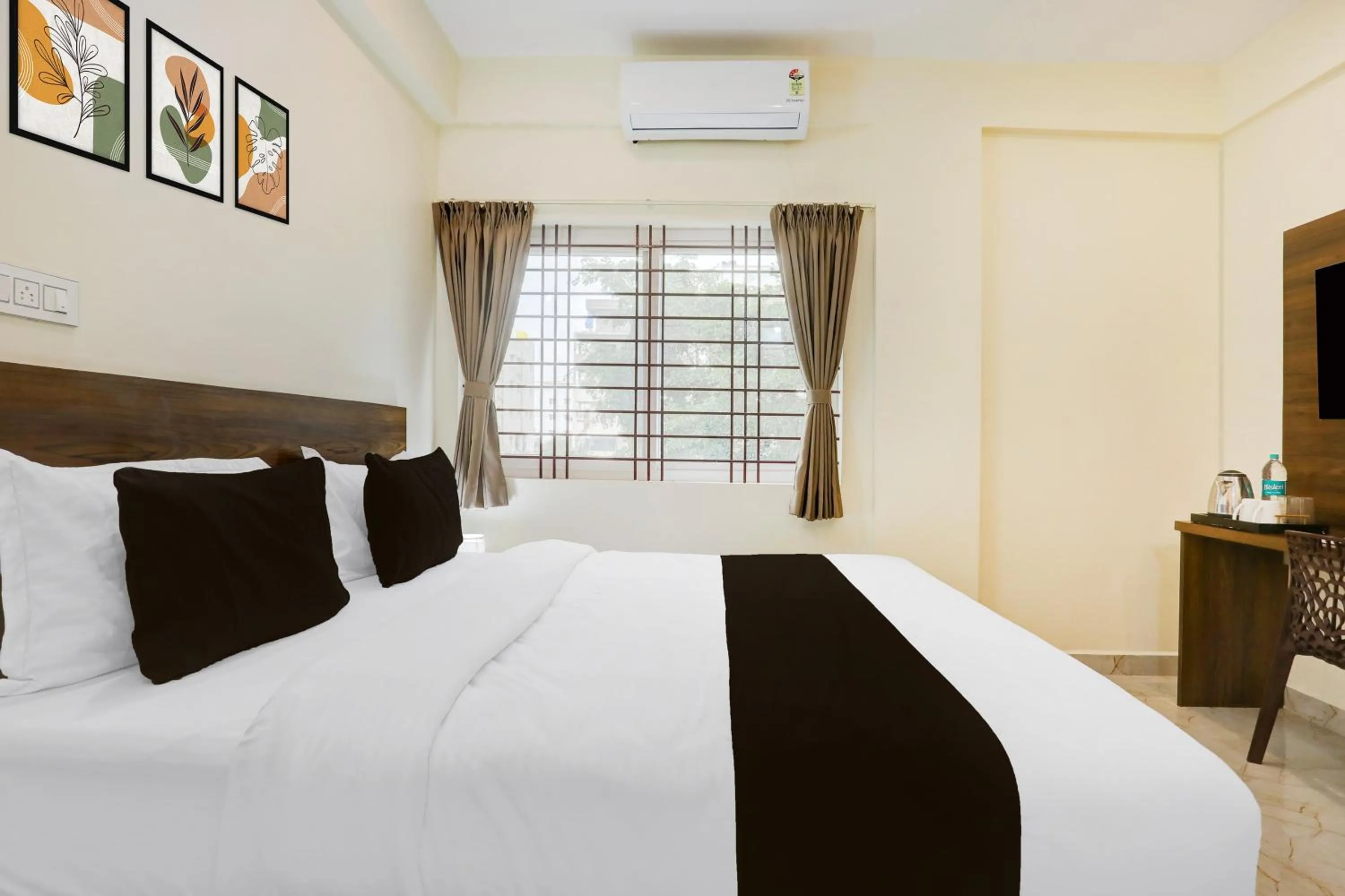 Super Hotel O PANVITH SUITES near Bangalore International Airport