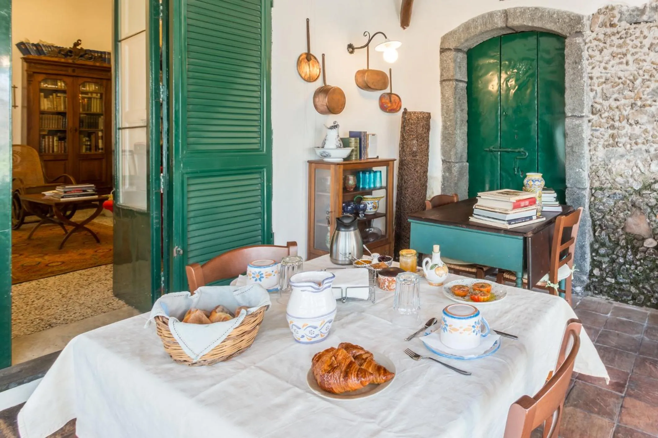 Food and drinks in Etna B&B La casa di Pippinitto