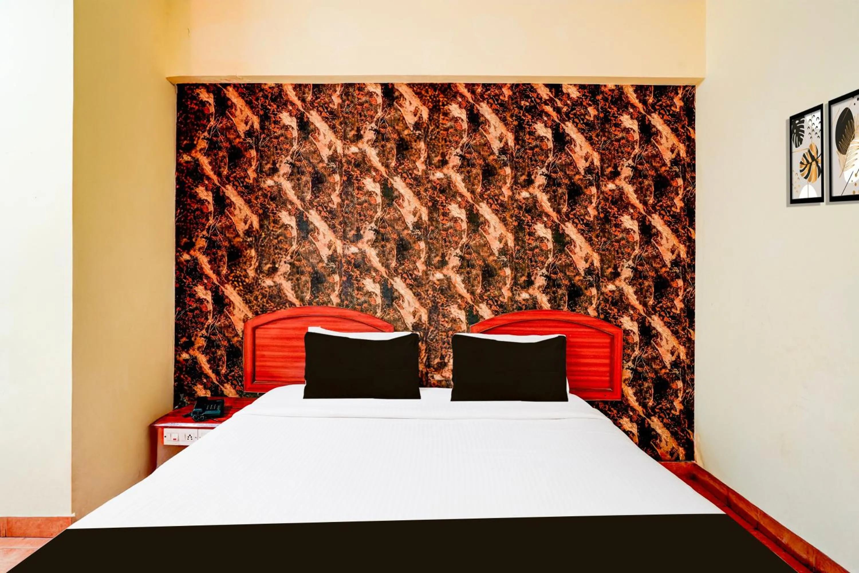 Bedroom, Bed in Super Townhouse Mysore Central Formerly Olive Star