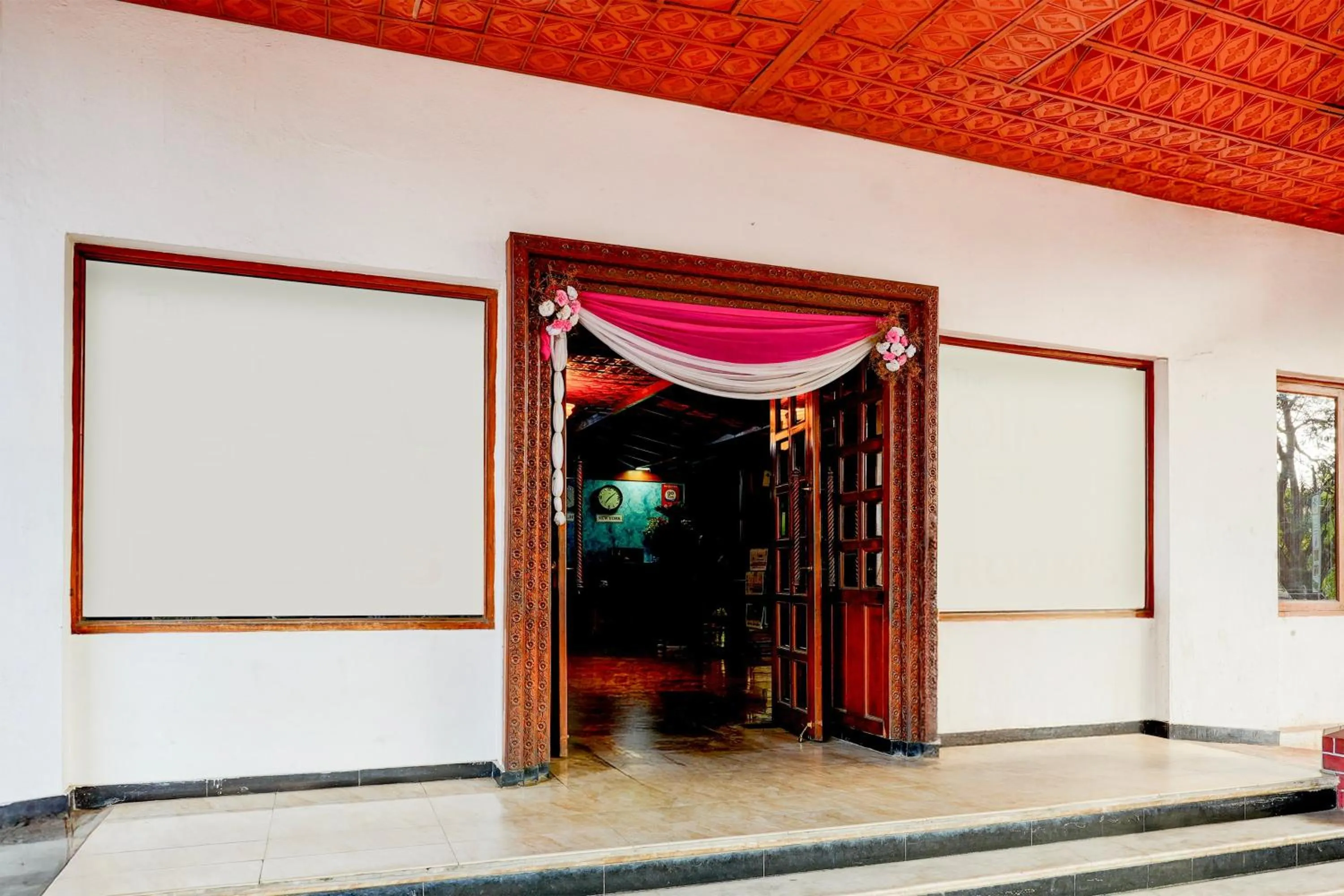 Facade/entrance in Super Townhouse Mysore Central Formerly Olive Star