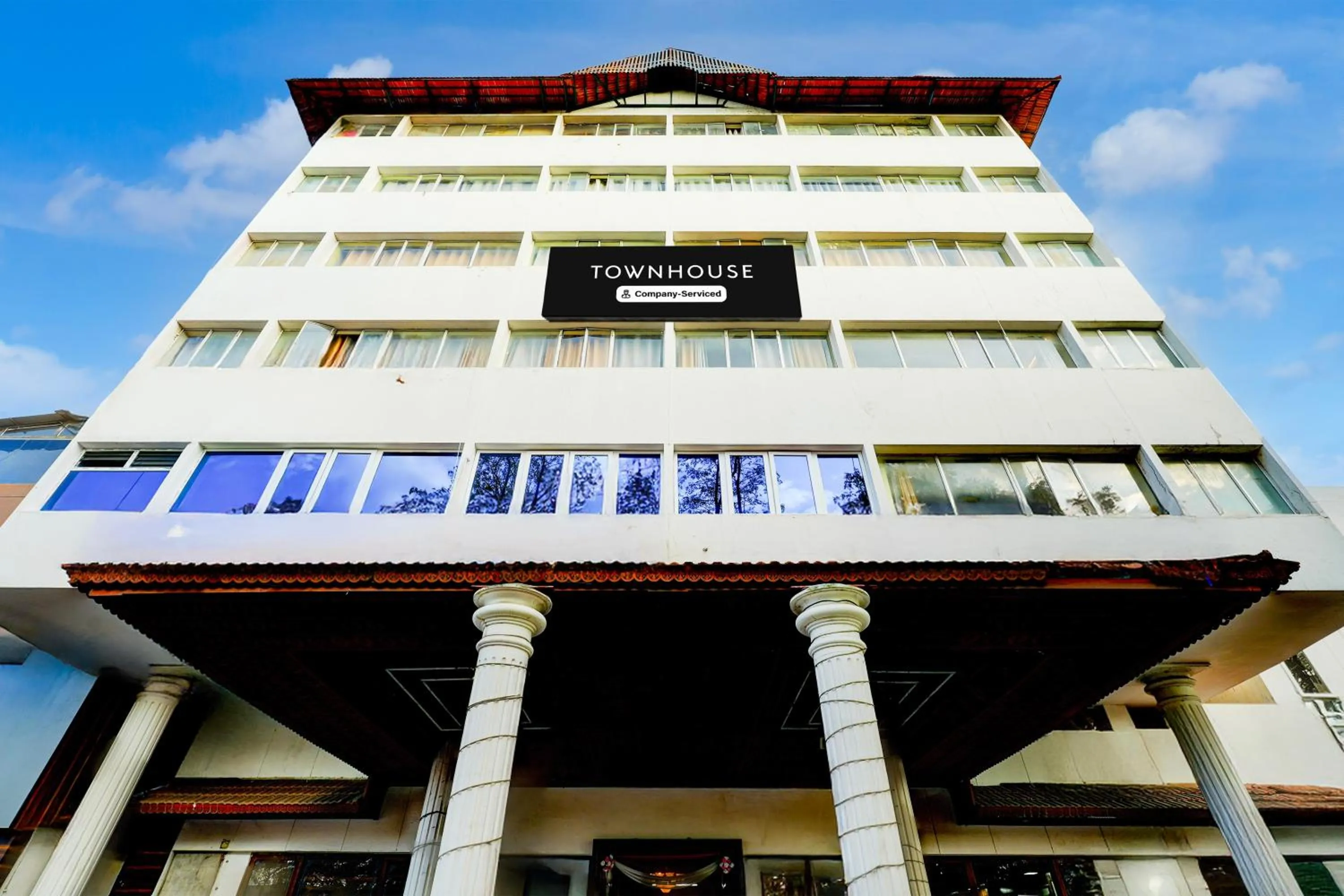 Facade/entrance in Super Townhouse Mysore Central Formerly Olive Star