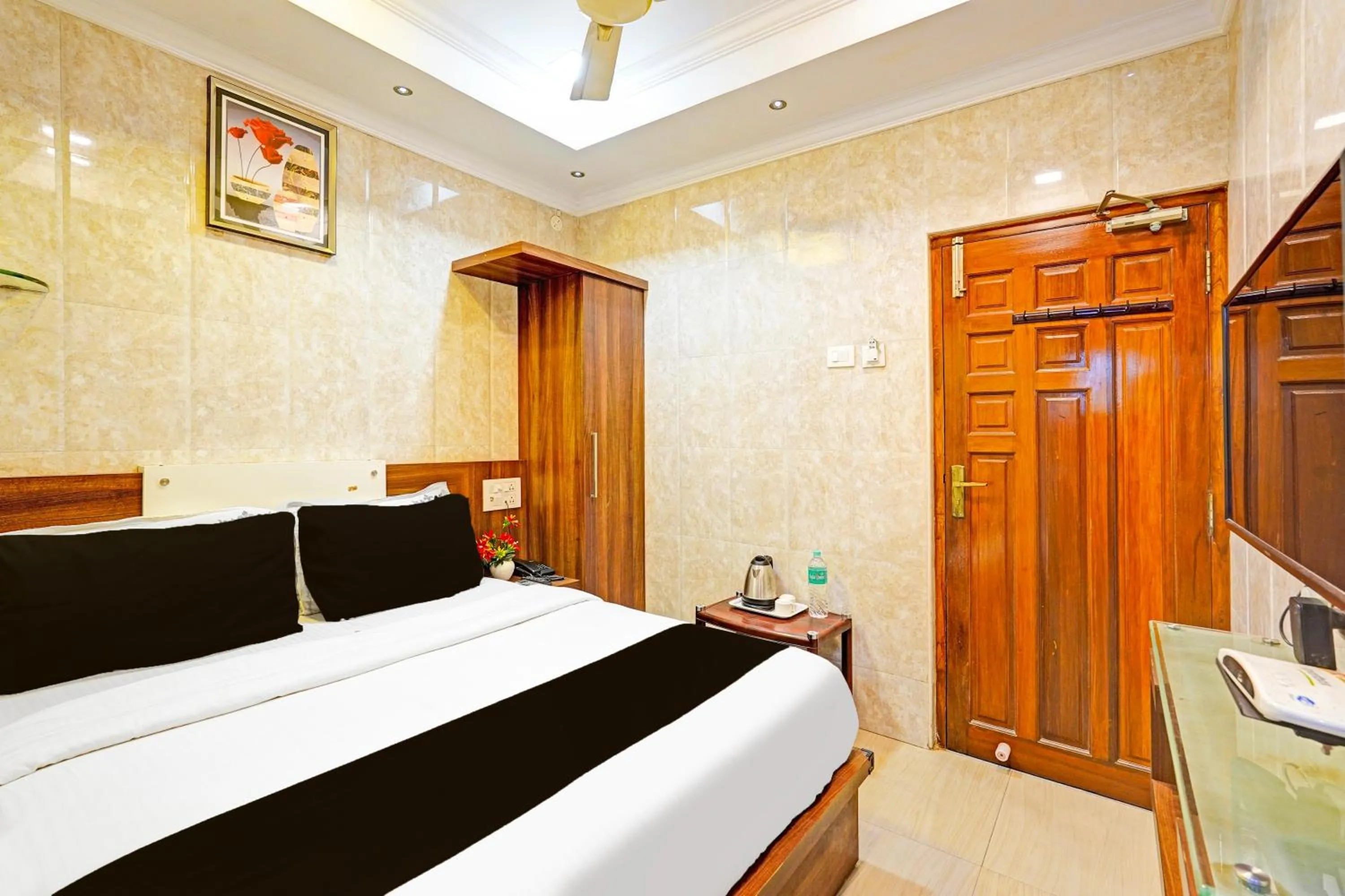 Bed in Super Hotel O Triplicane formerly Park Royal