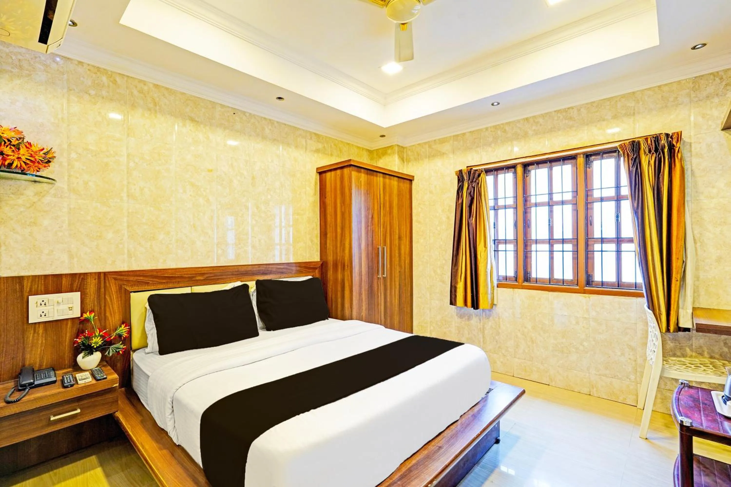Bed in Super Hotel O Triplicane formerly Park Royal
