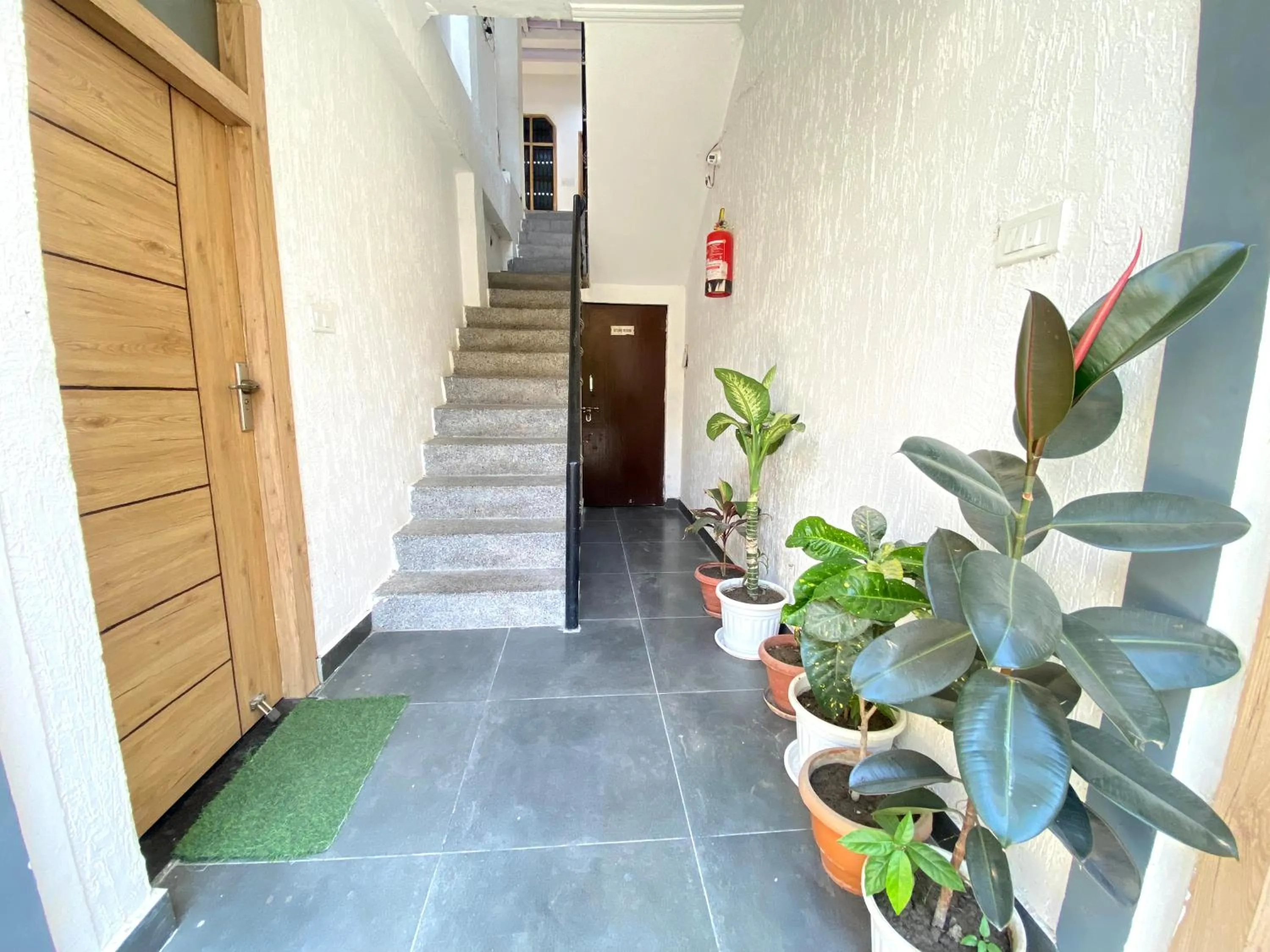 Lobby or reception in Sonu Guesthouse & Hostel, Rishikesh