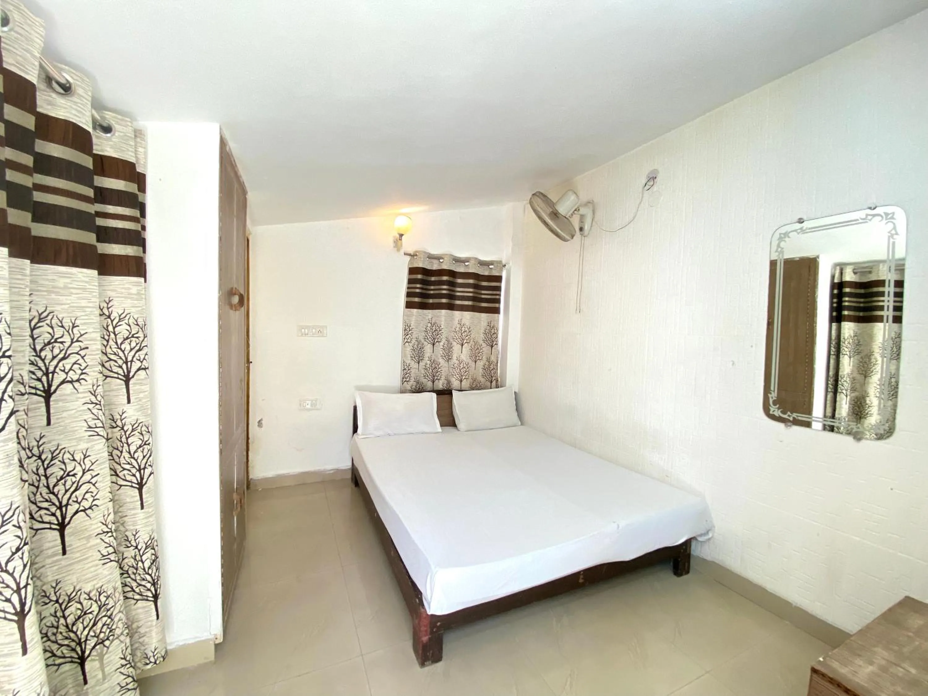 Bed in Sonu Guesthouse & Hostel, Rishikesh