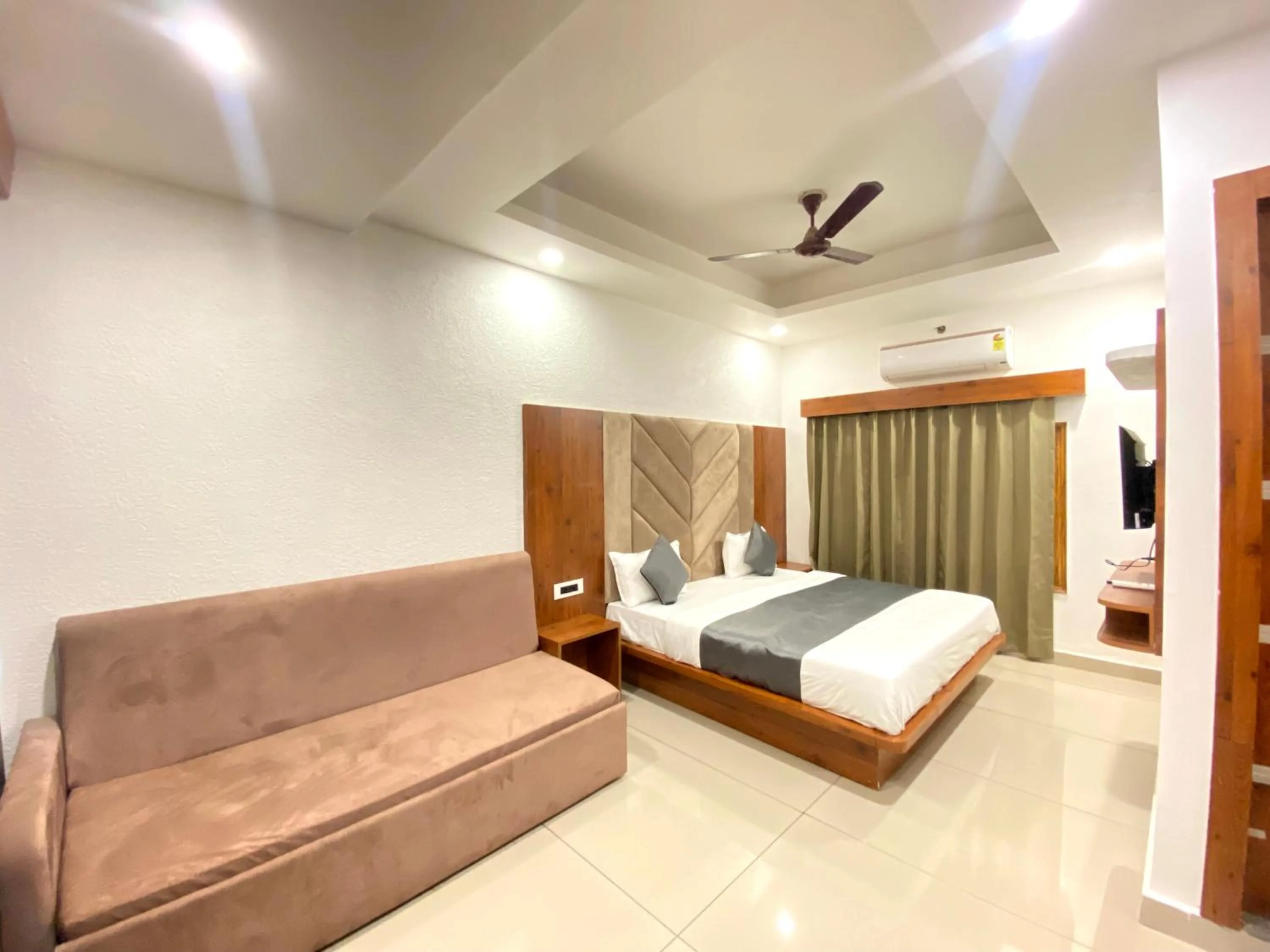 Bed in Sonu Guesthouse & Hostel, Rishikesh